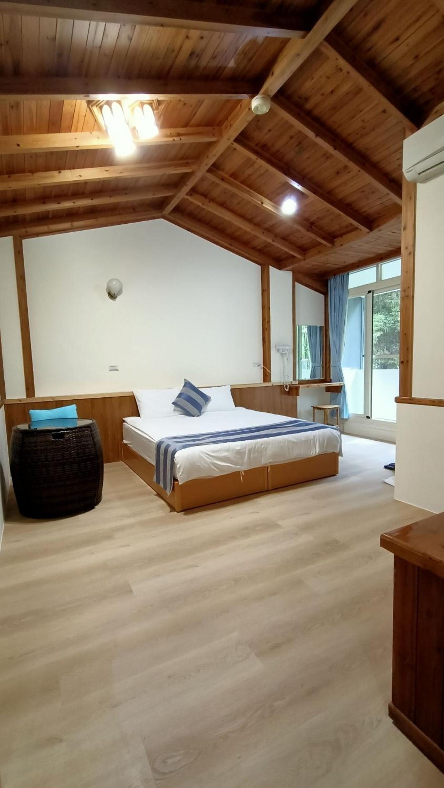 Standard Double Room - Photo 5