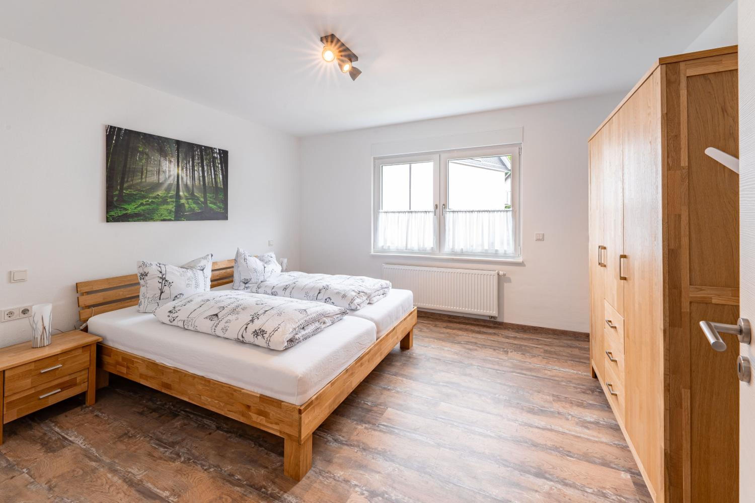 Two-Bedroom Apartment with Balcony photo 3