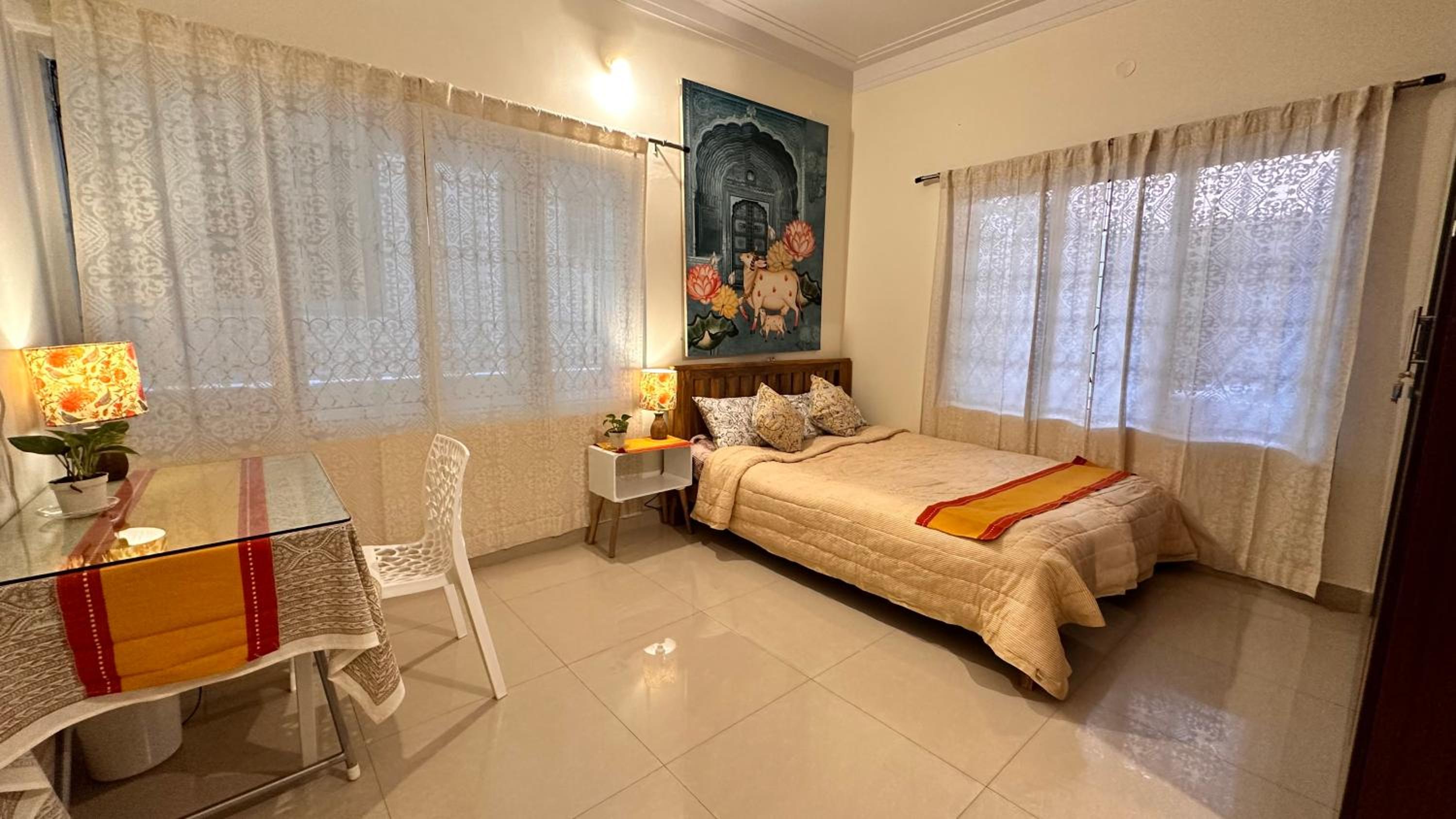 Deluxe Double Room (2 Adults + 1 Child)