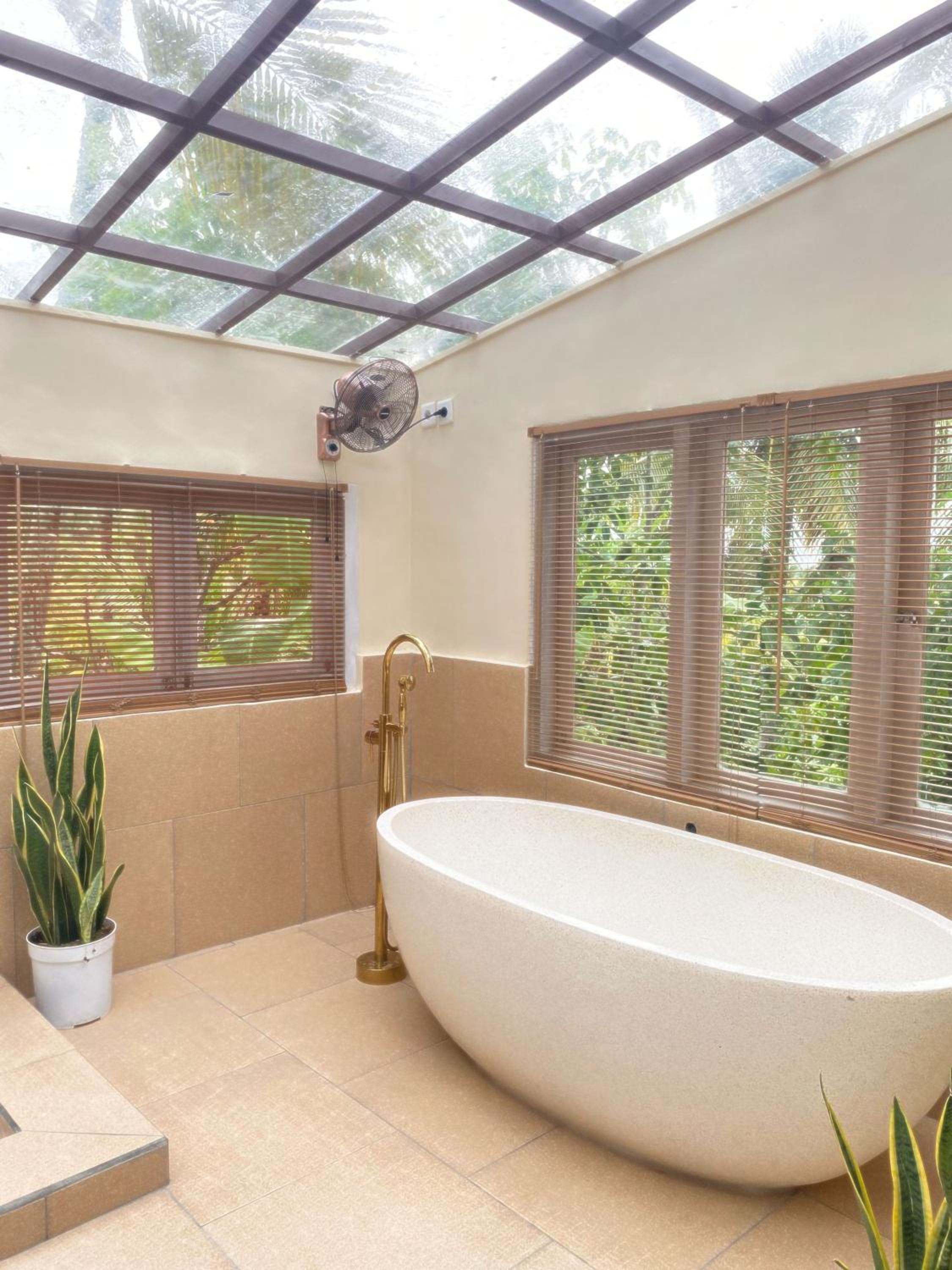 Villa with Garden View - Photo 10