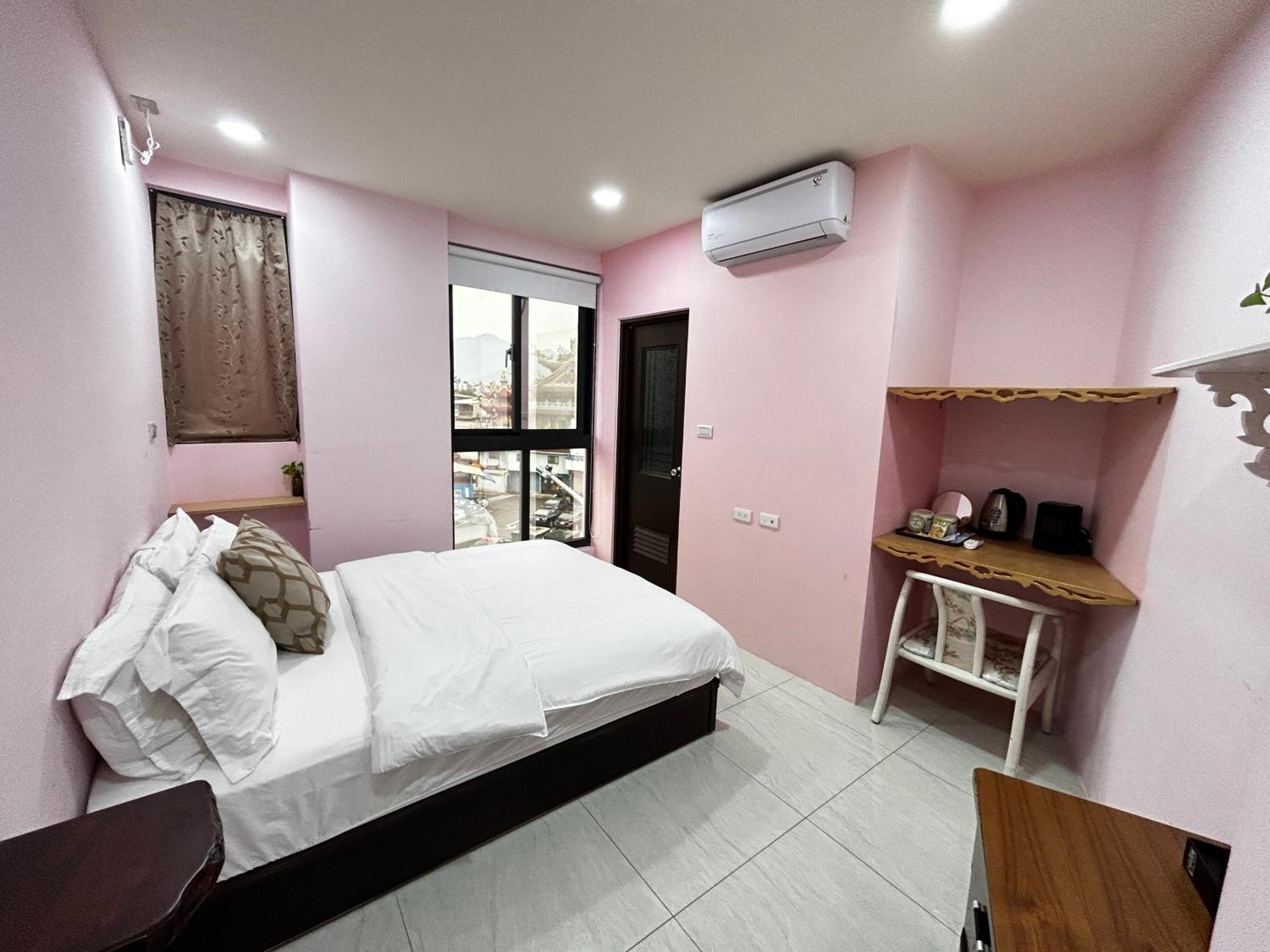 Standard Double Room photo 3