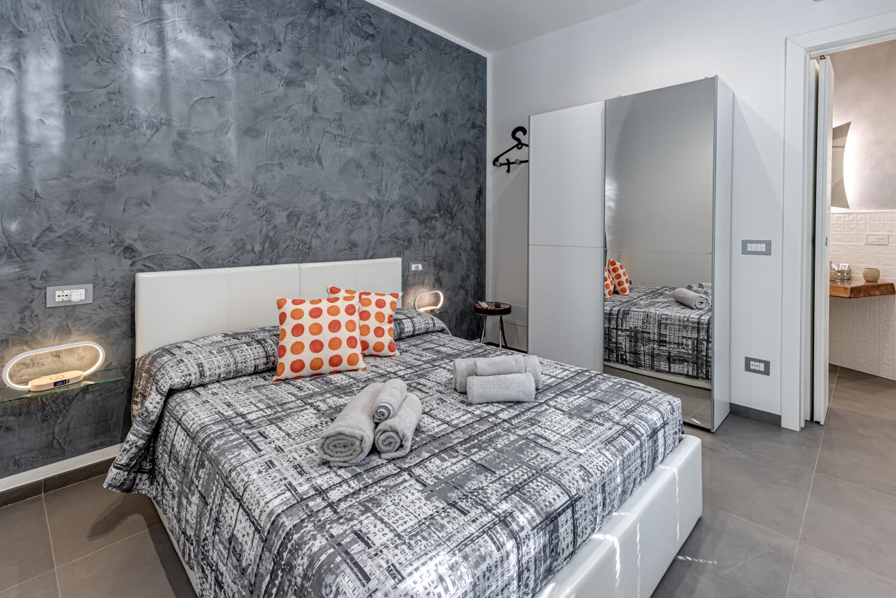 One-Bedroom Apartment with Garden View