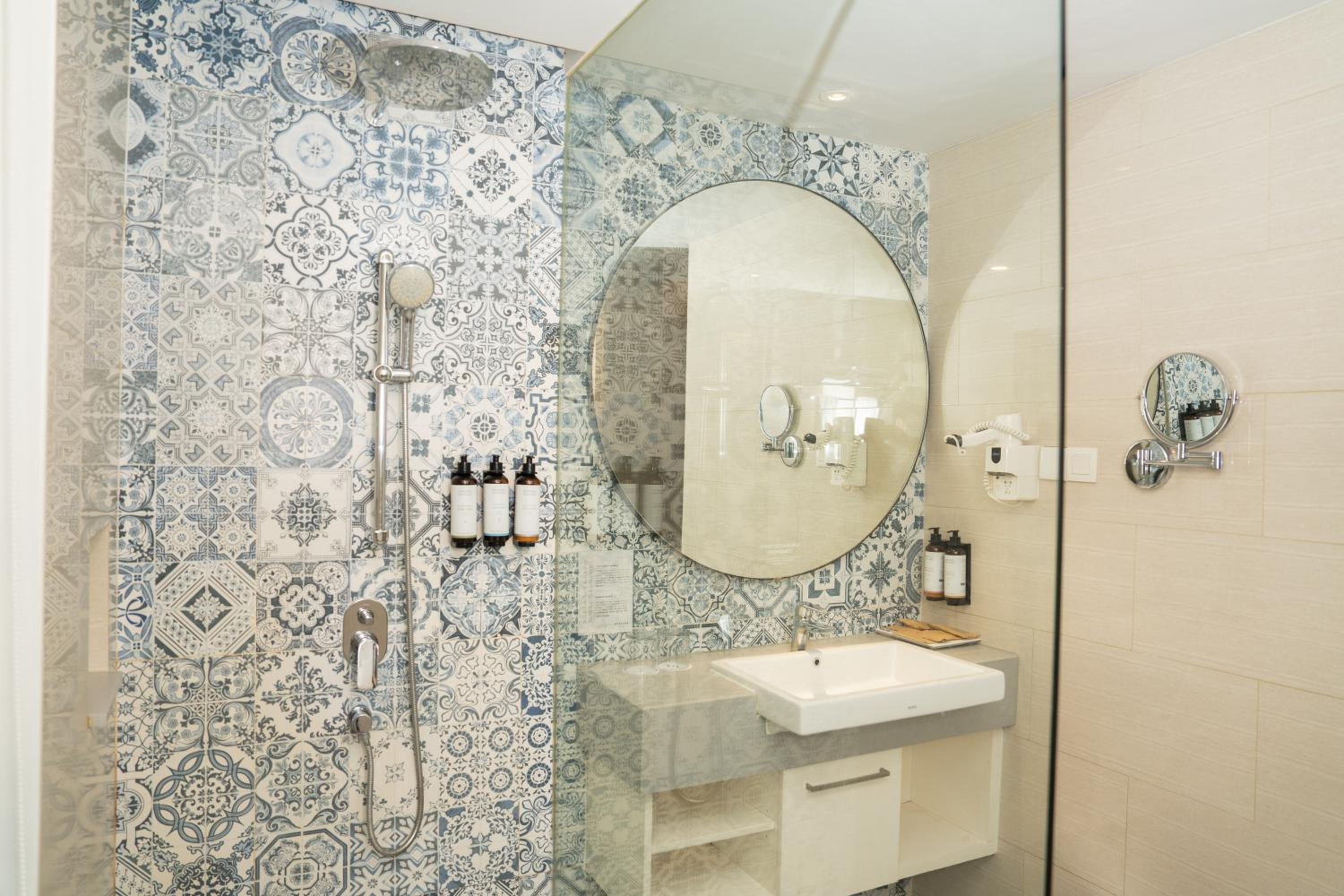Deluxe Suite - Photo 4