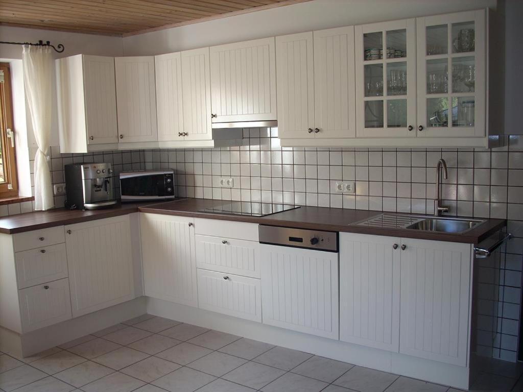 Two-Bedroom Apartment with Shower  - Photo 38