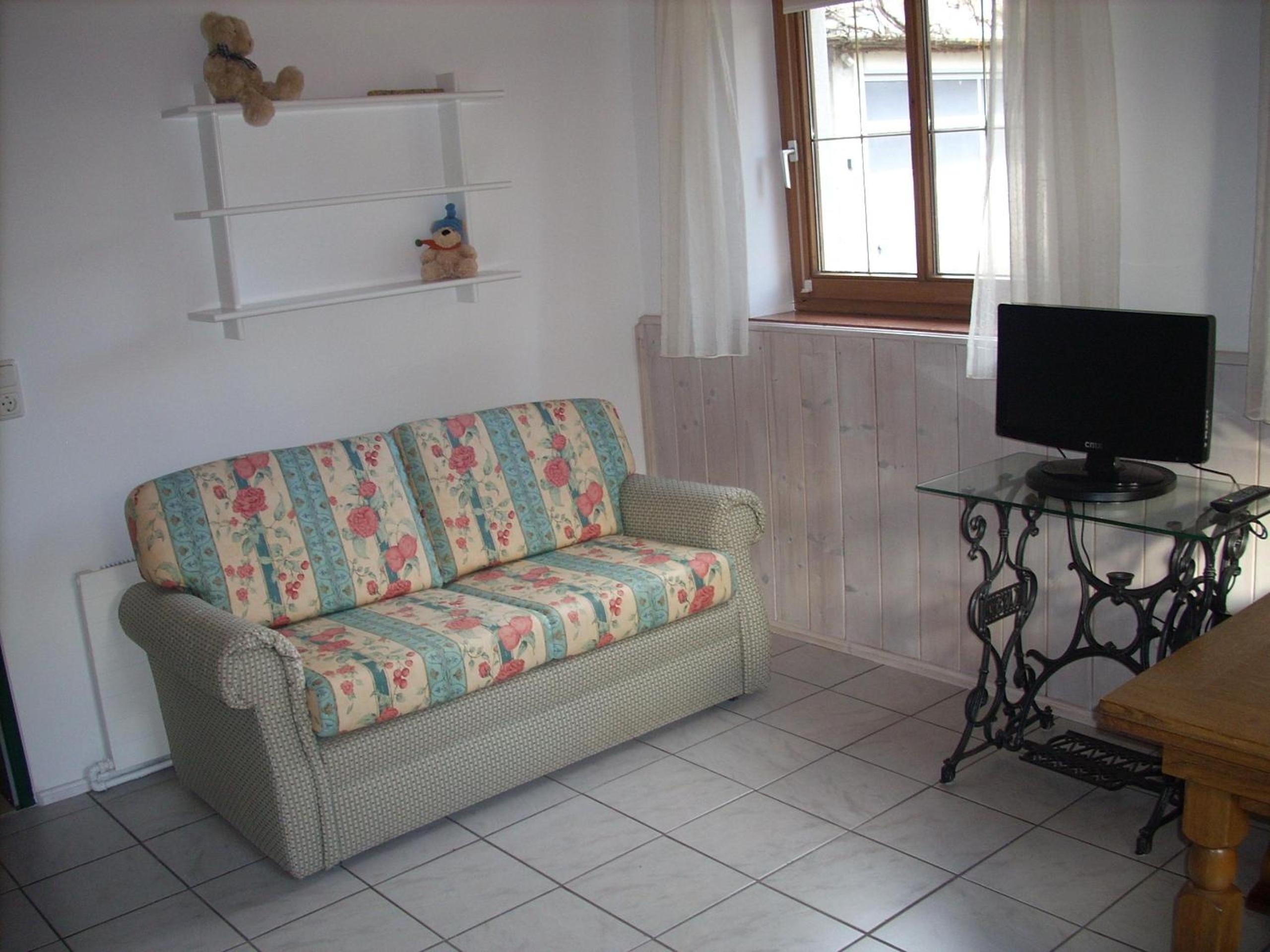 Two-Bedroom Apartment with Shower  - Photo 39