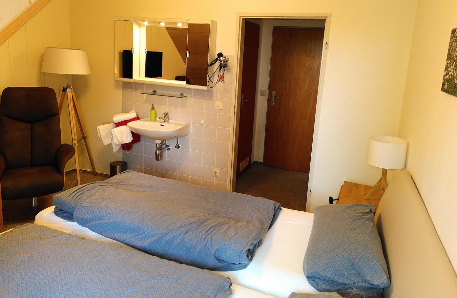 Double Room with Private Bathroom photo 2