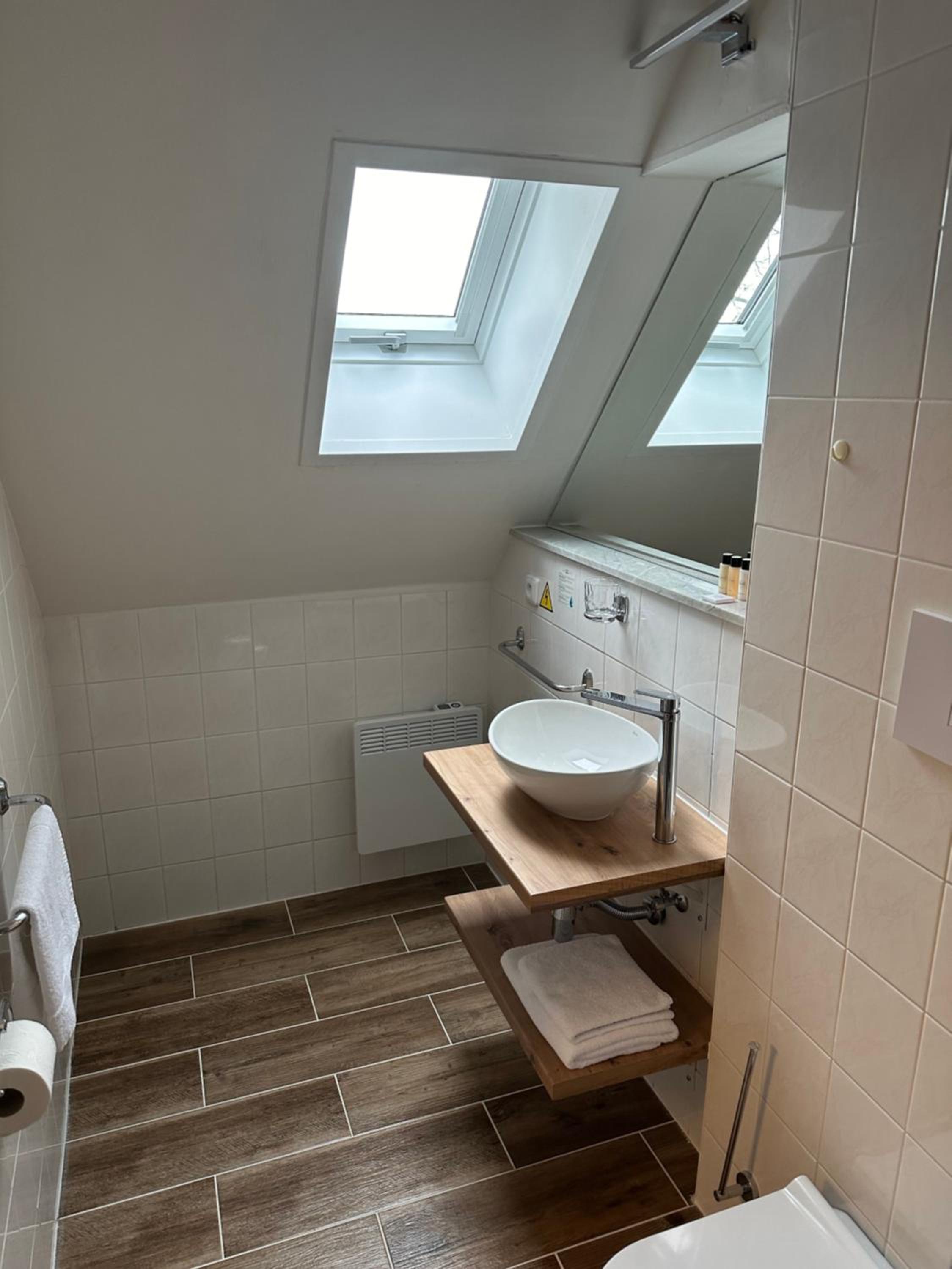 Single Room photo 2