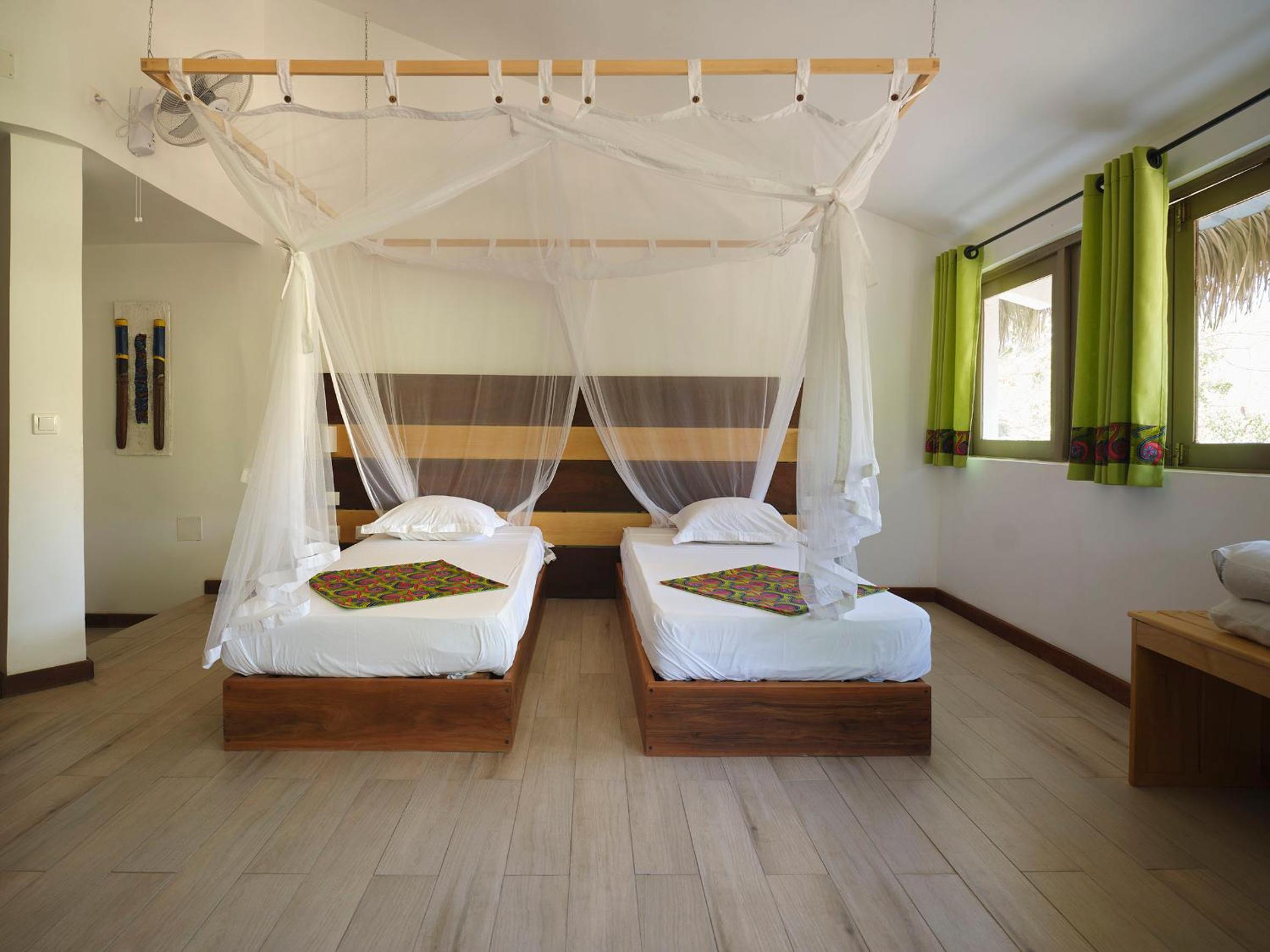Chambre Familiale – Vue Jardin photo 3