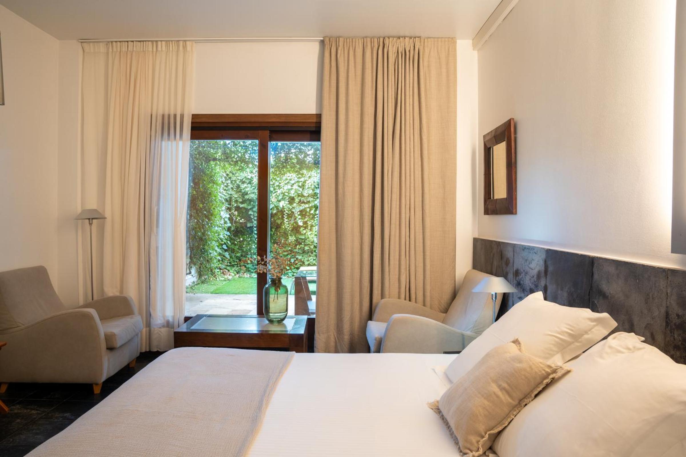 Superior Double or Twin Room with Terrace - Photo 1