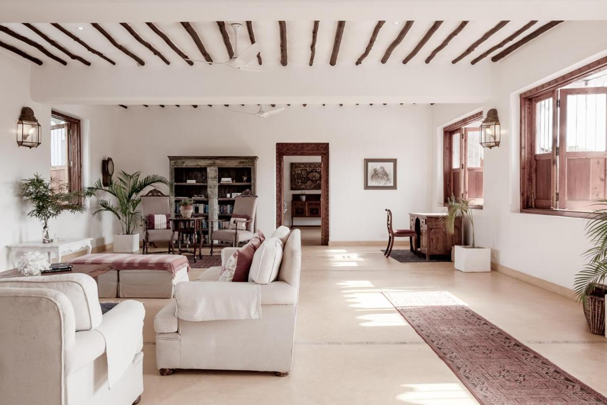 Four-Bedroom House photo 2