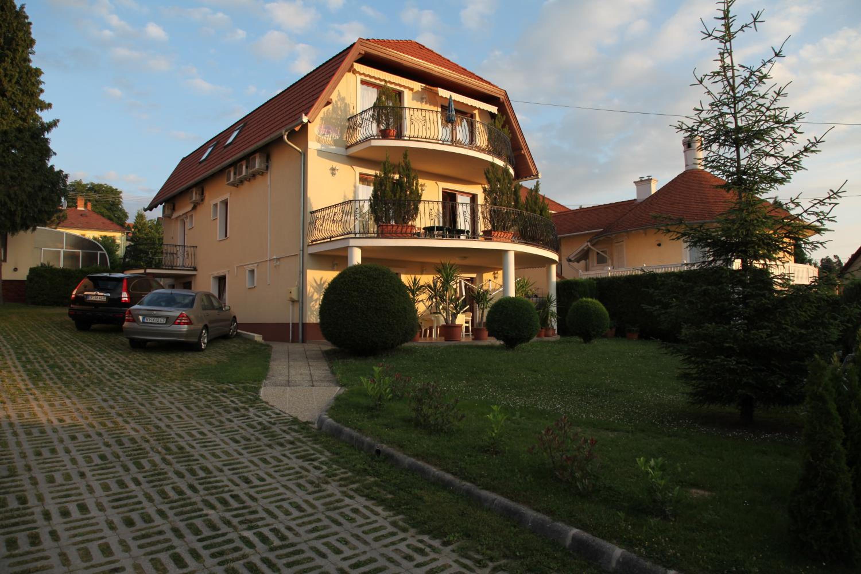 Apartment with Garden View photo 2