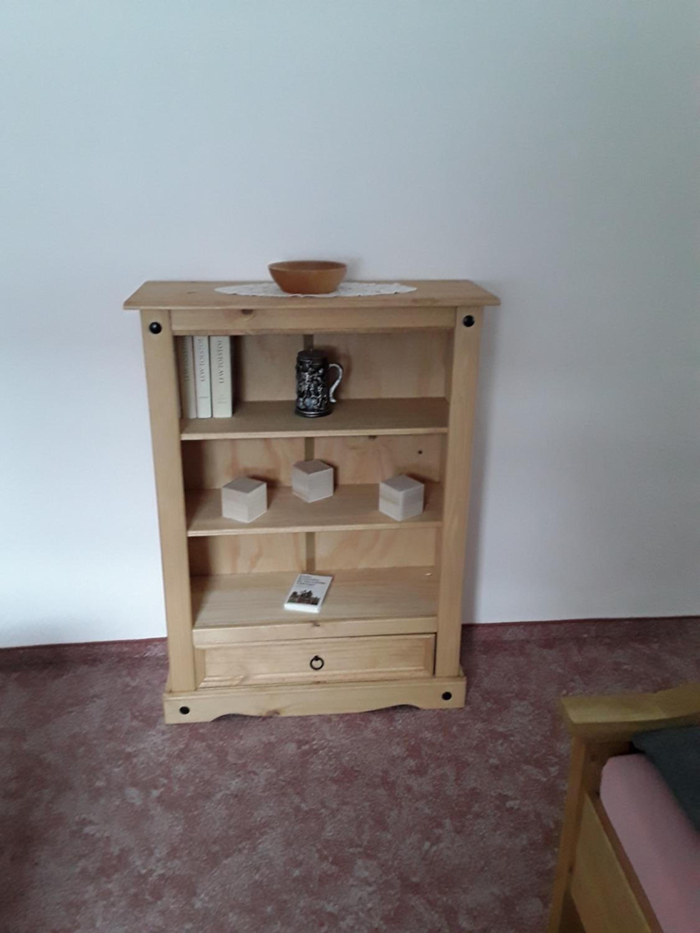 Large Double Room - Photo 9