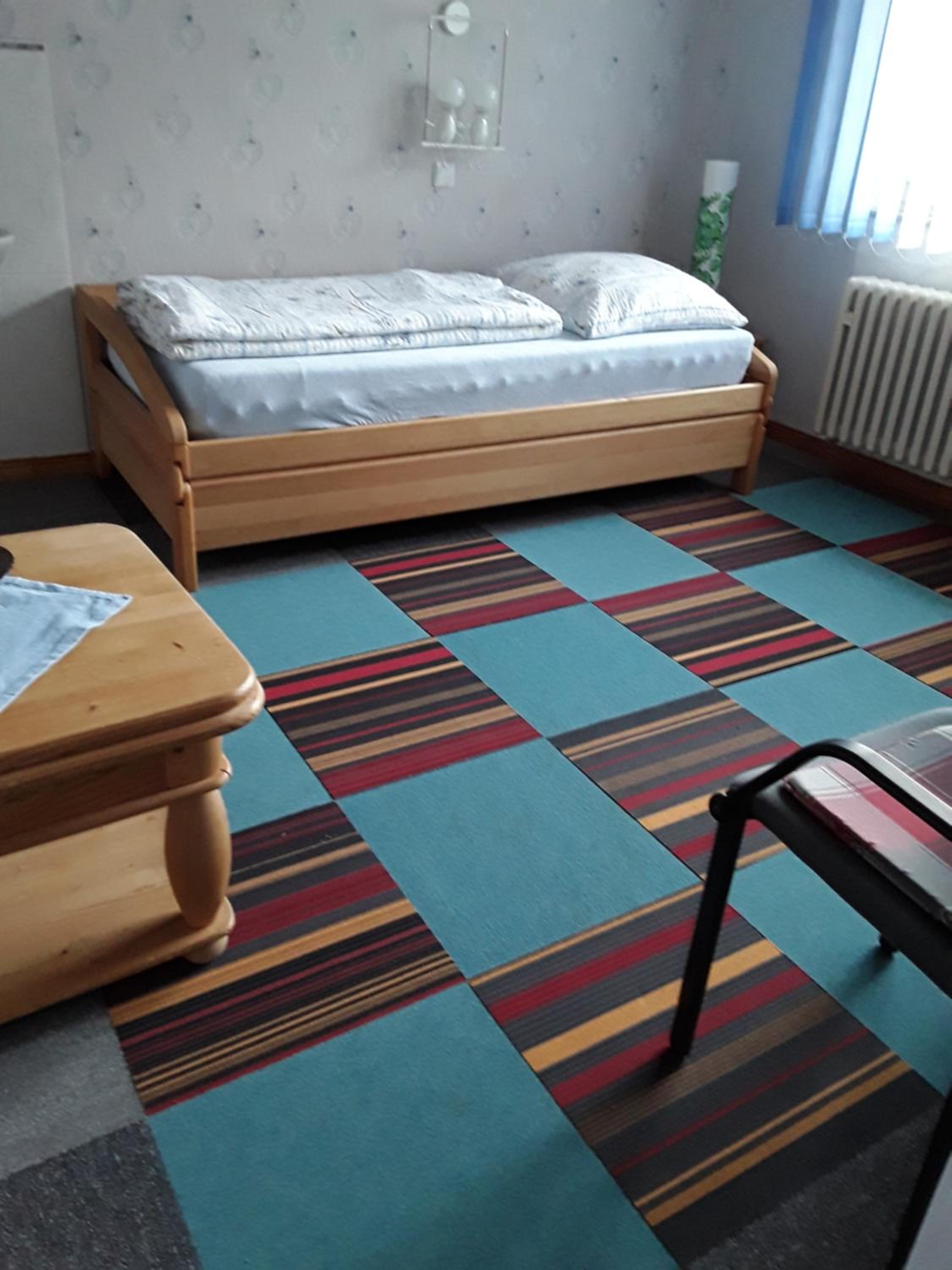 Large Double Room - Photo 4