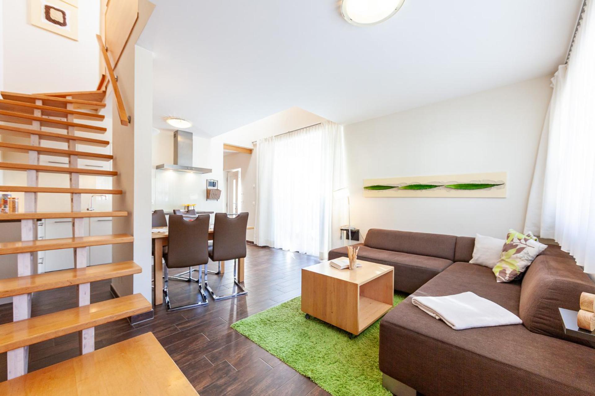 Apartment - Split Level photo 1