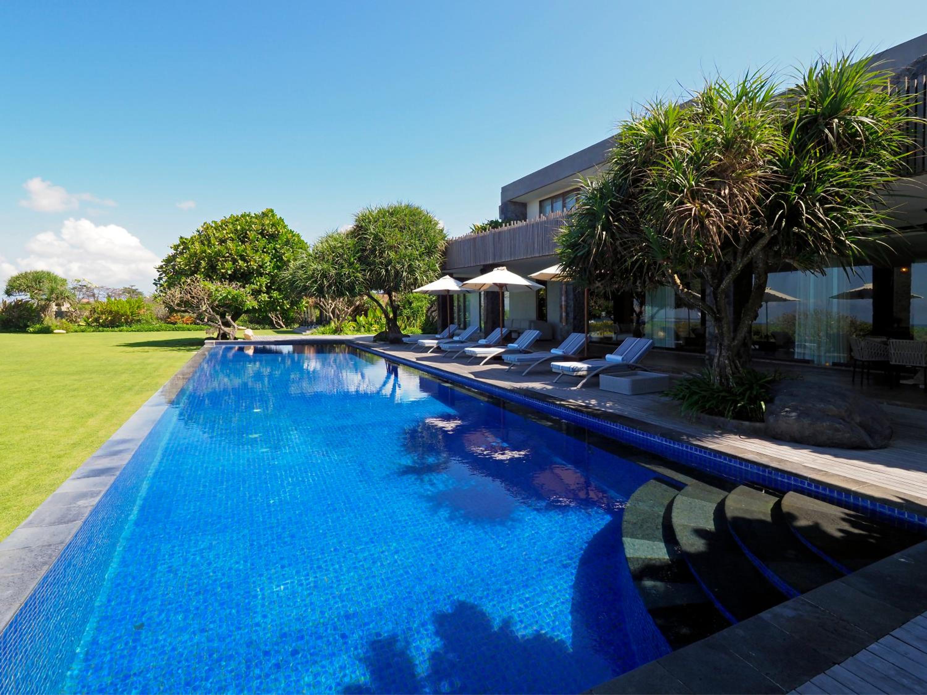 Villa with Private Pool photo 2