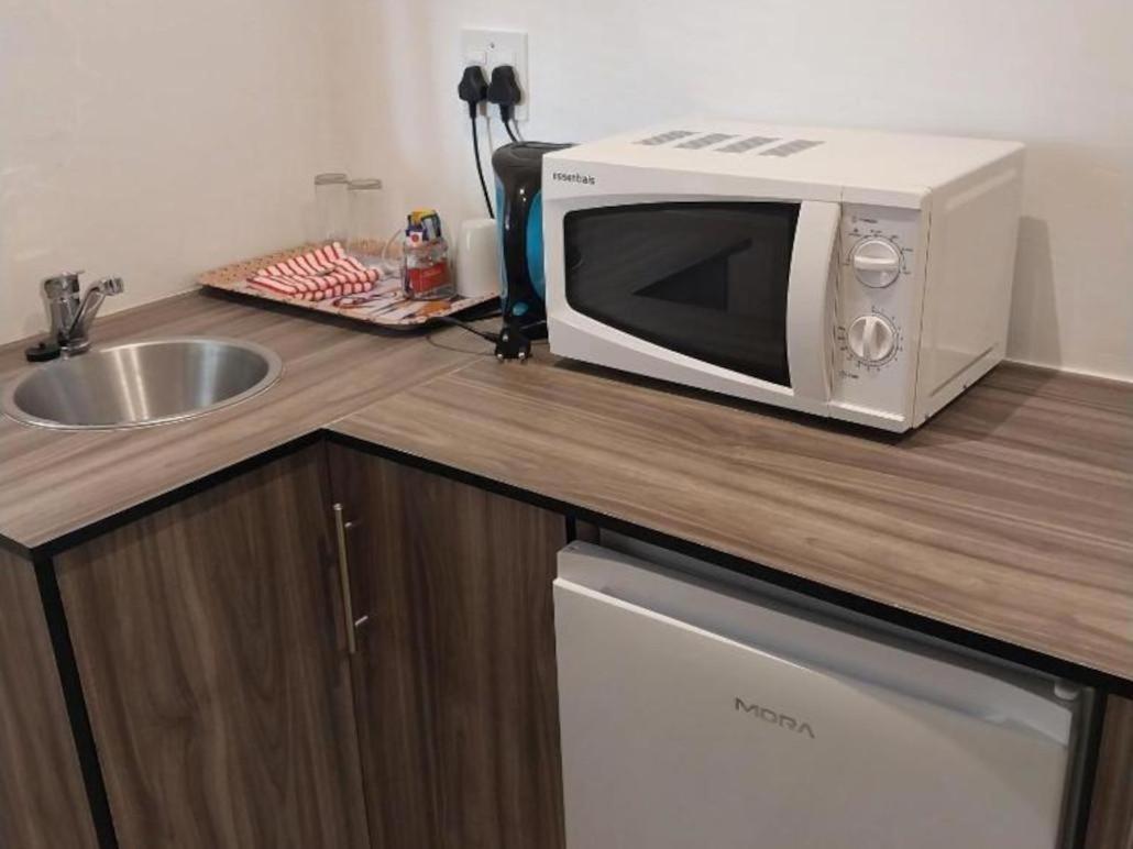 Double Room with Private Bathroom photo 3