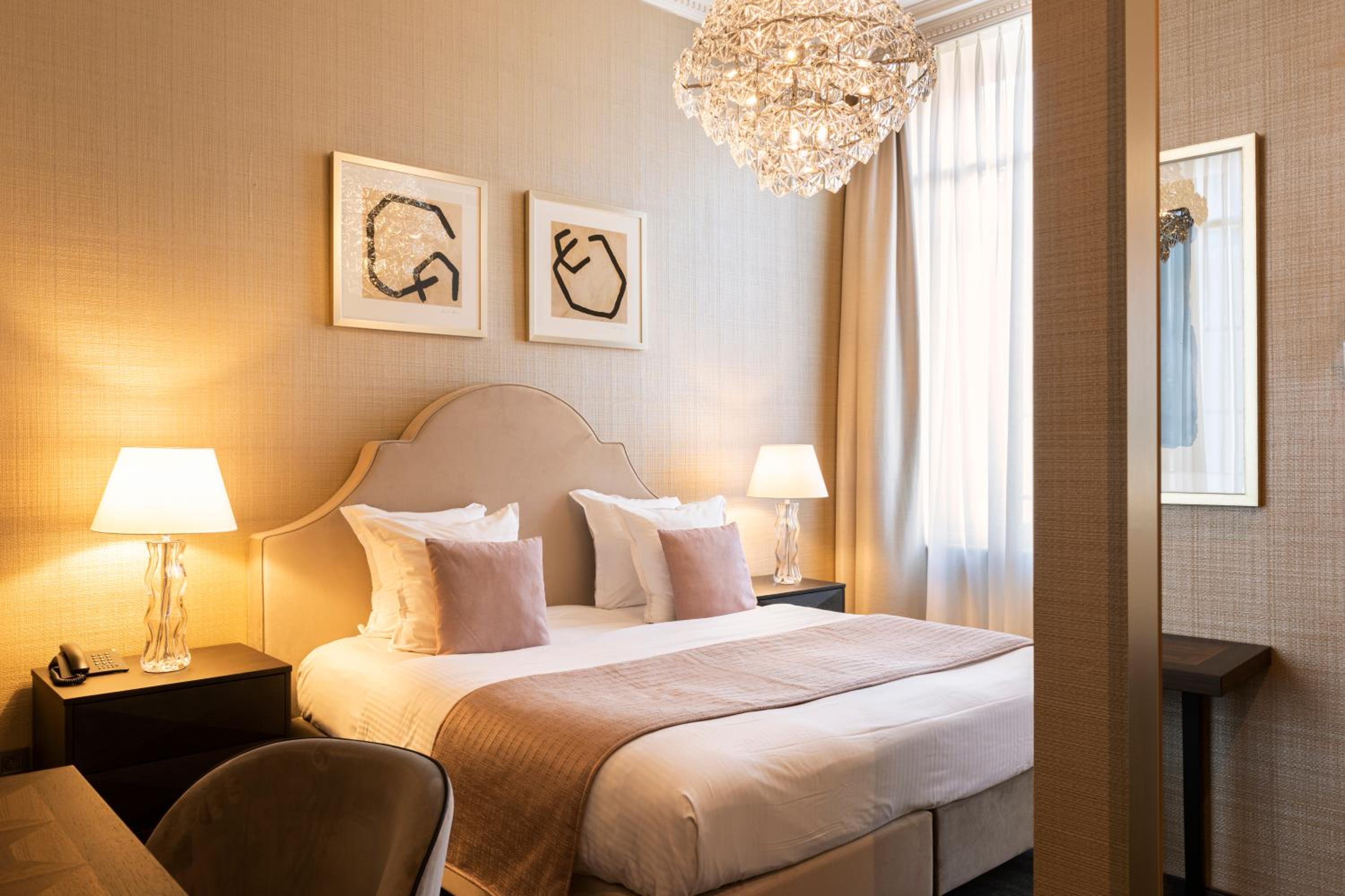Luxury Room - Photo 1