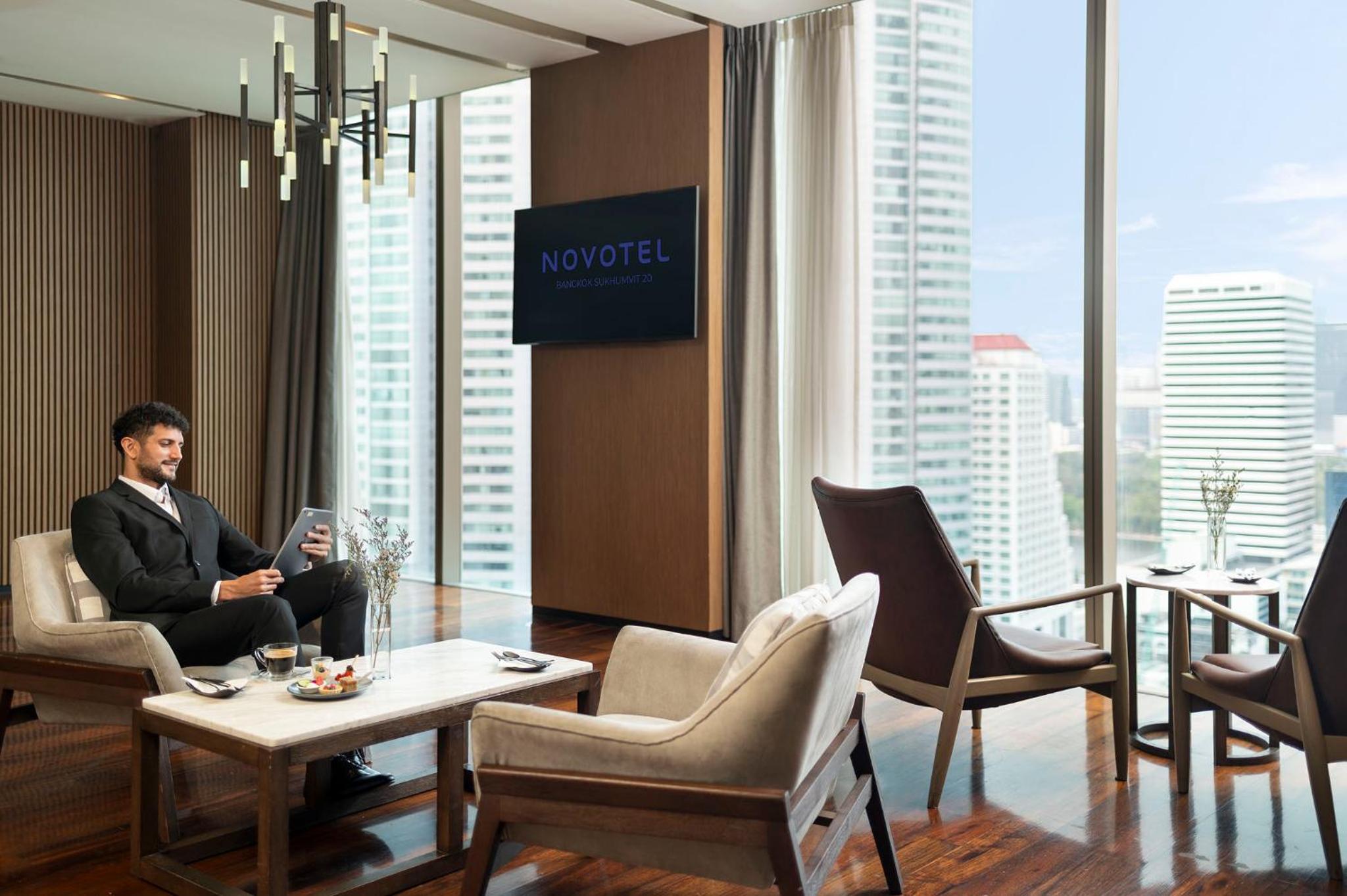 Family Suite with Lounge Access photo 2