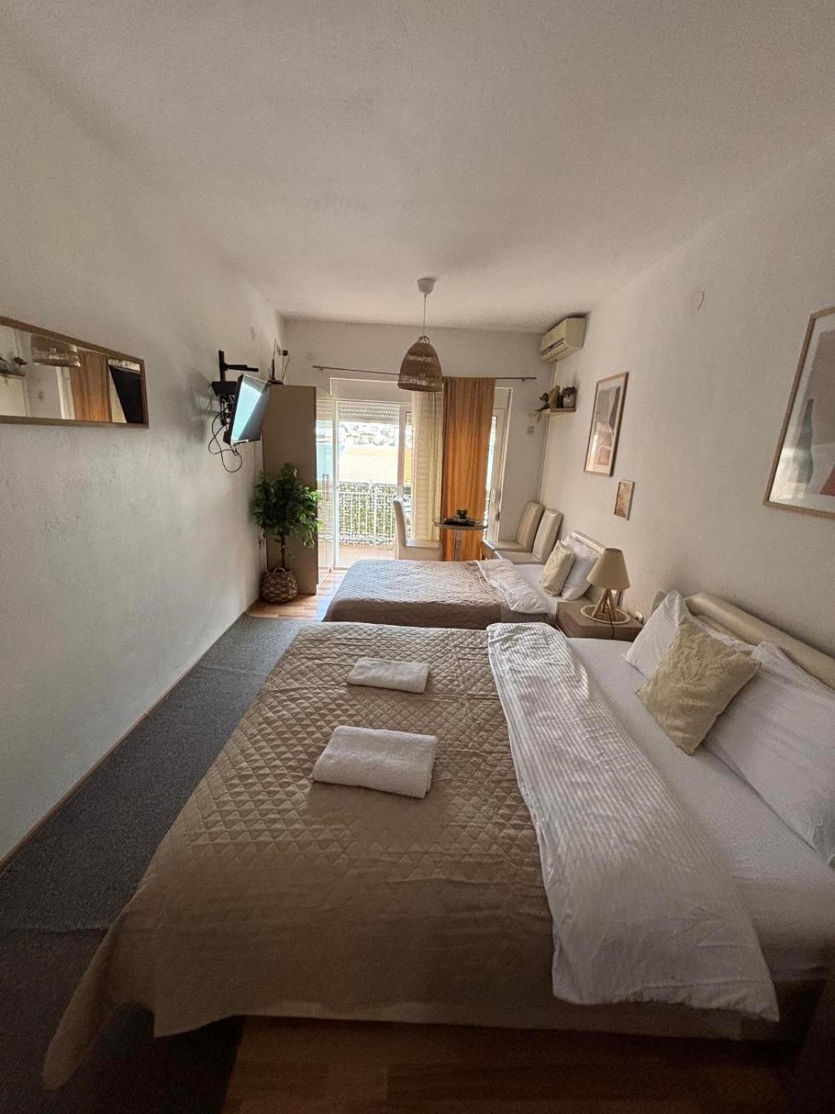 Studio with Balcony and Sea View - Photo 8