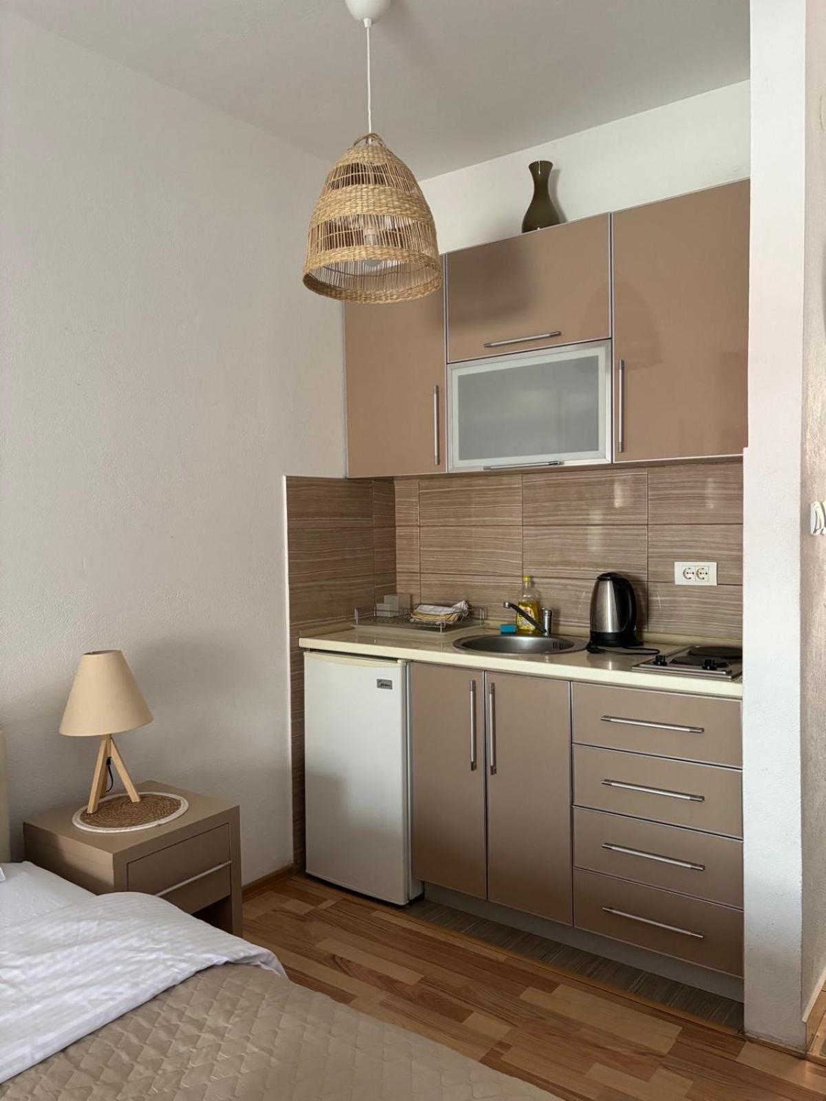 Studio with Balcony and Sea View - Photo 10