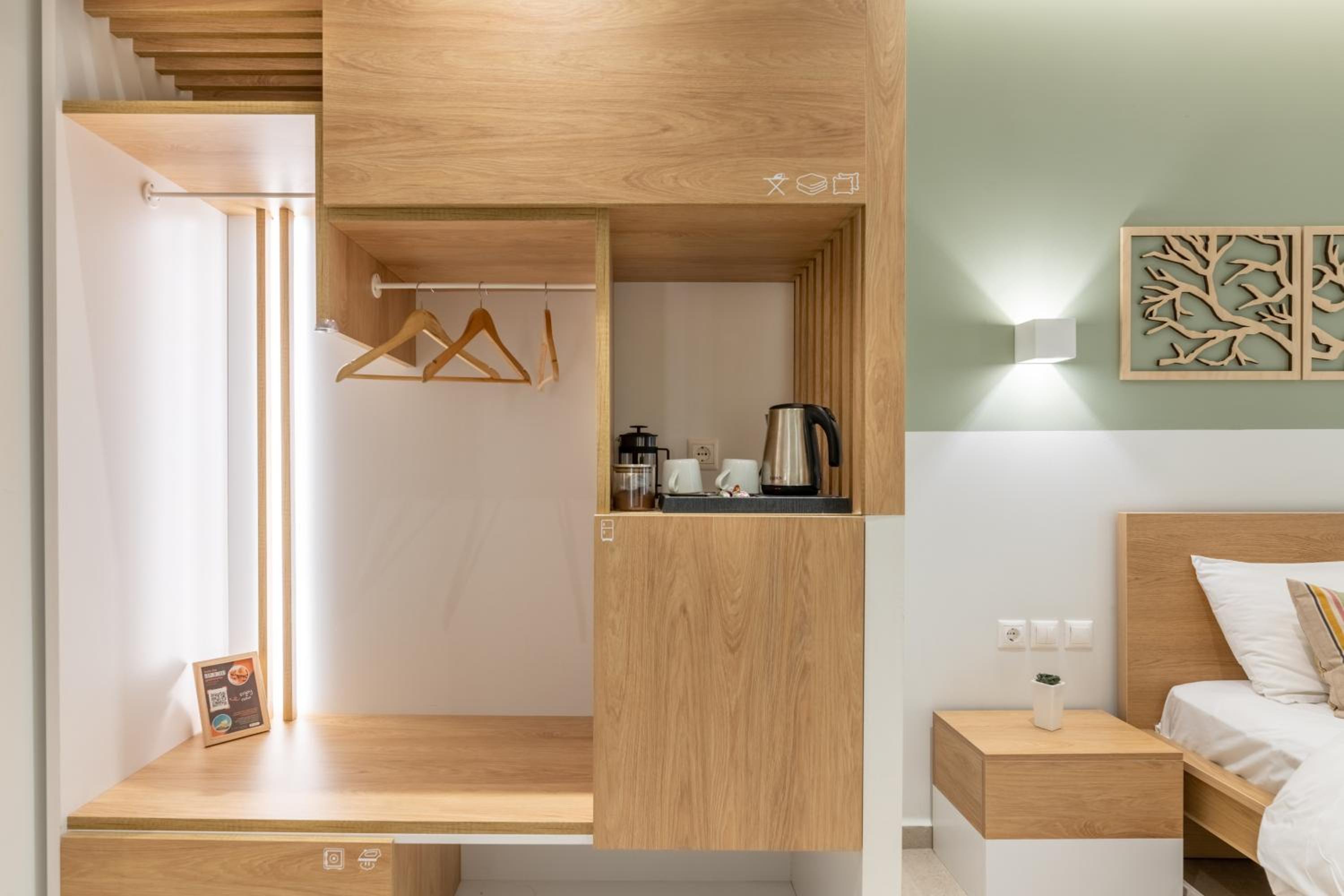 Studio Apartment photo 1