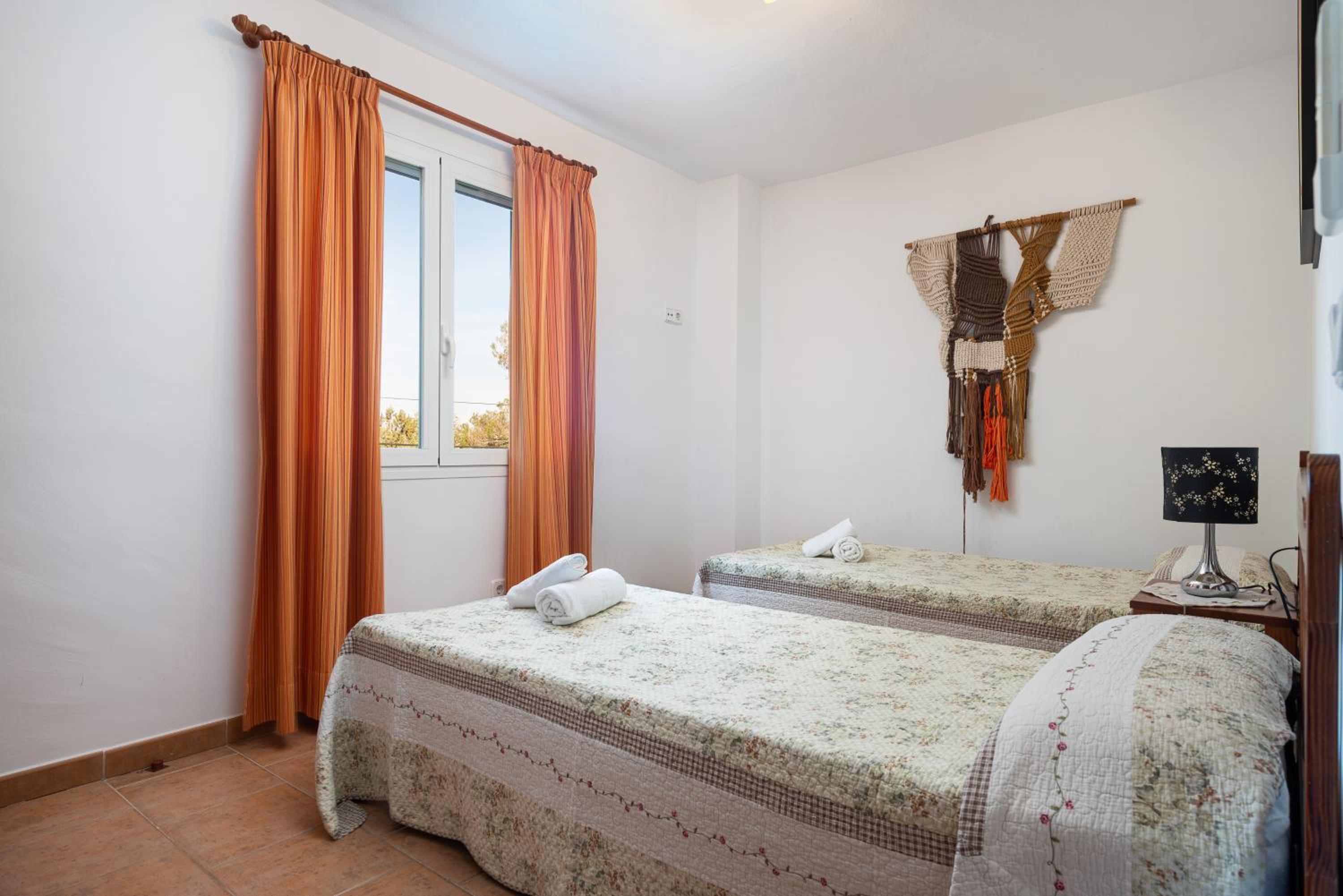 Villa photo 2