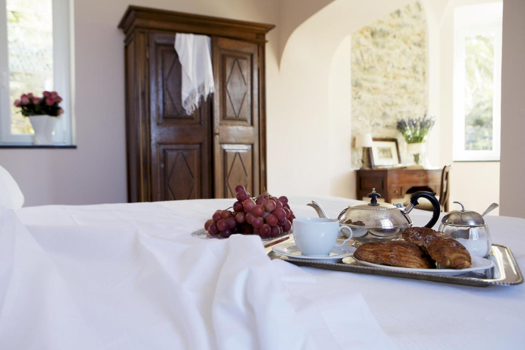 Junior Suite with Garden View photo 3