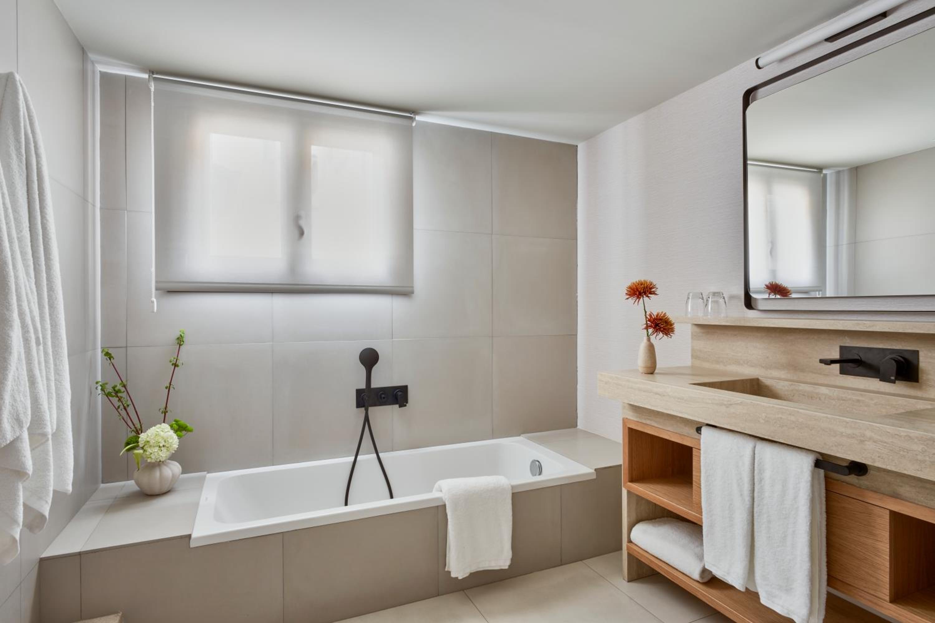 Premier Double or Twin Room photo 3