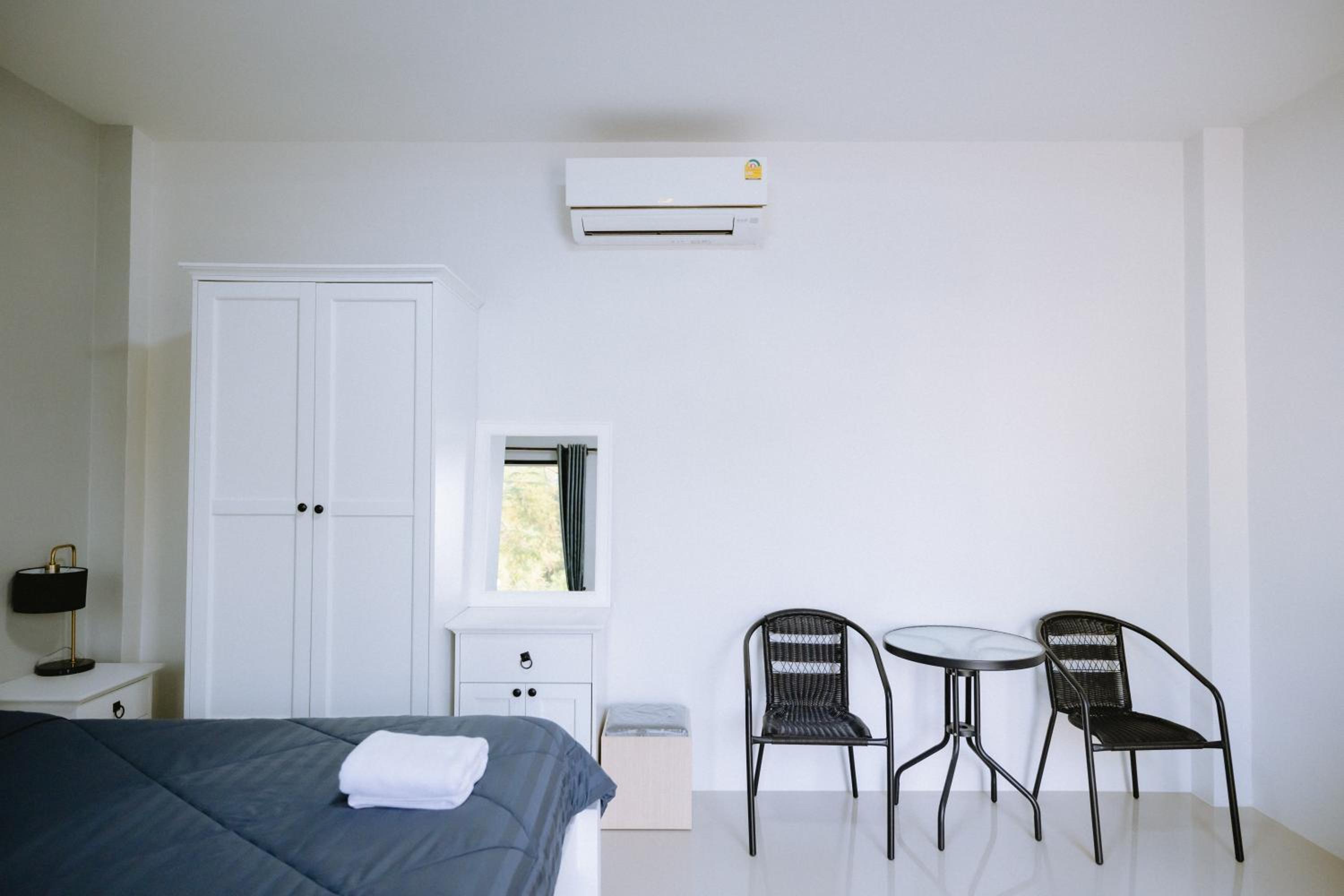 One-Bedroom Villa - Photo 1
