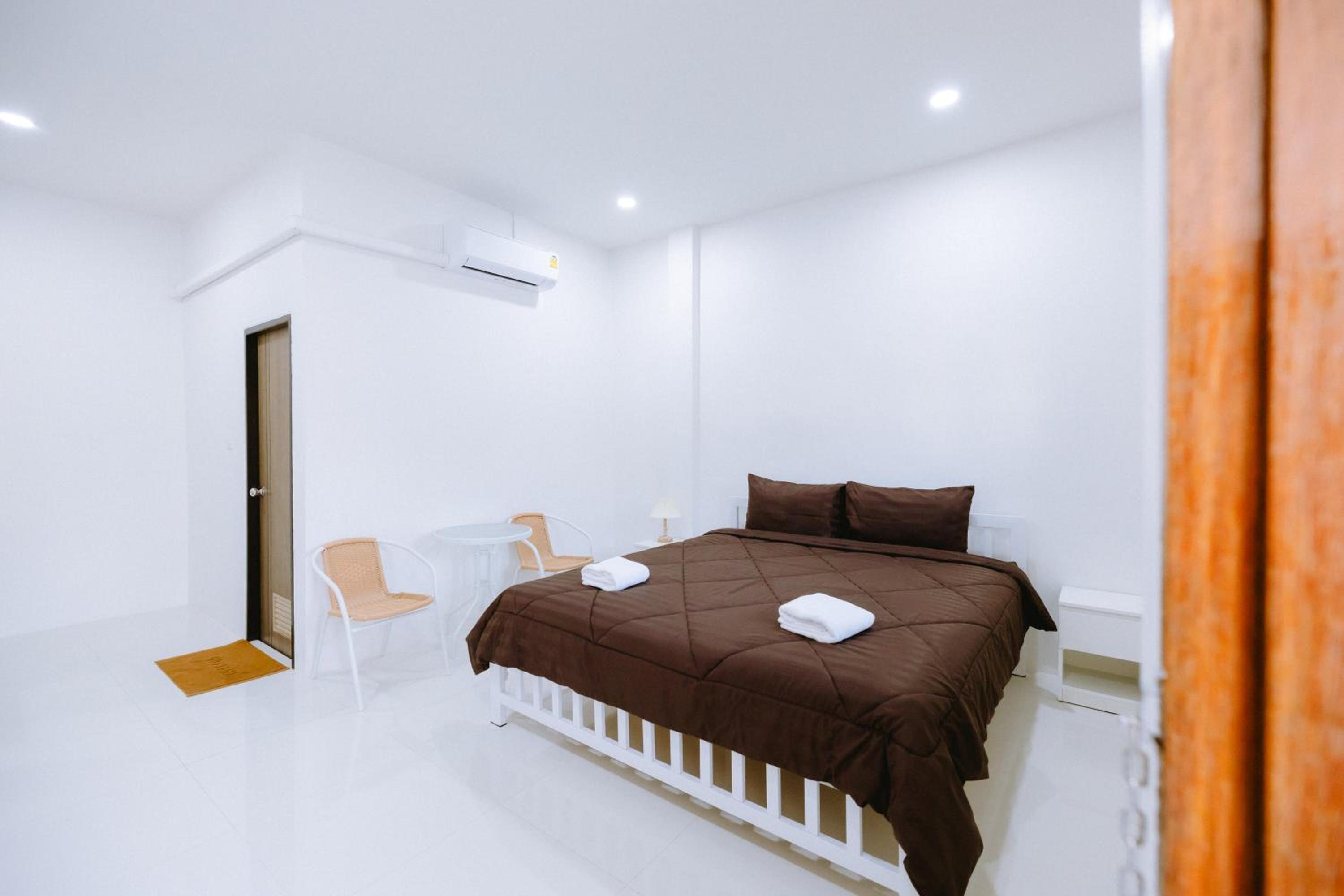 Superior King Room - Photo 2