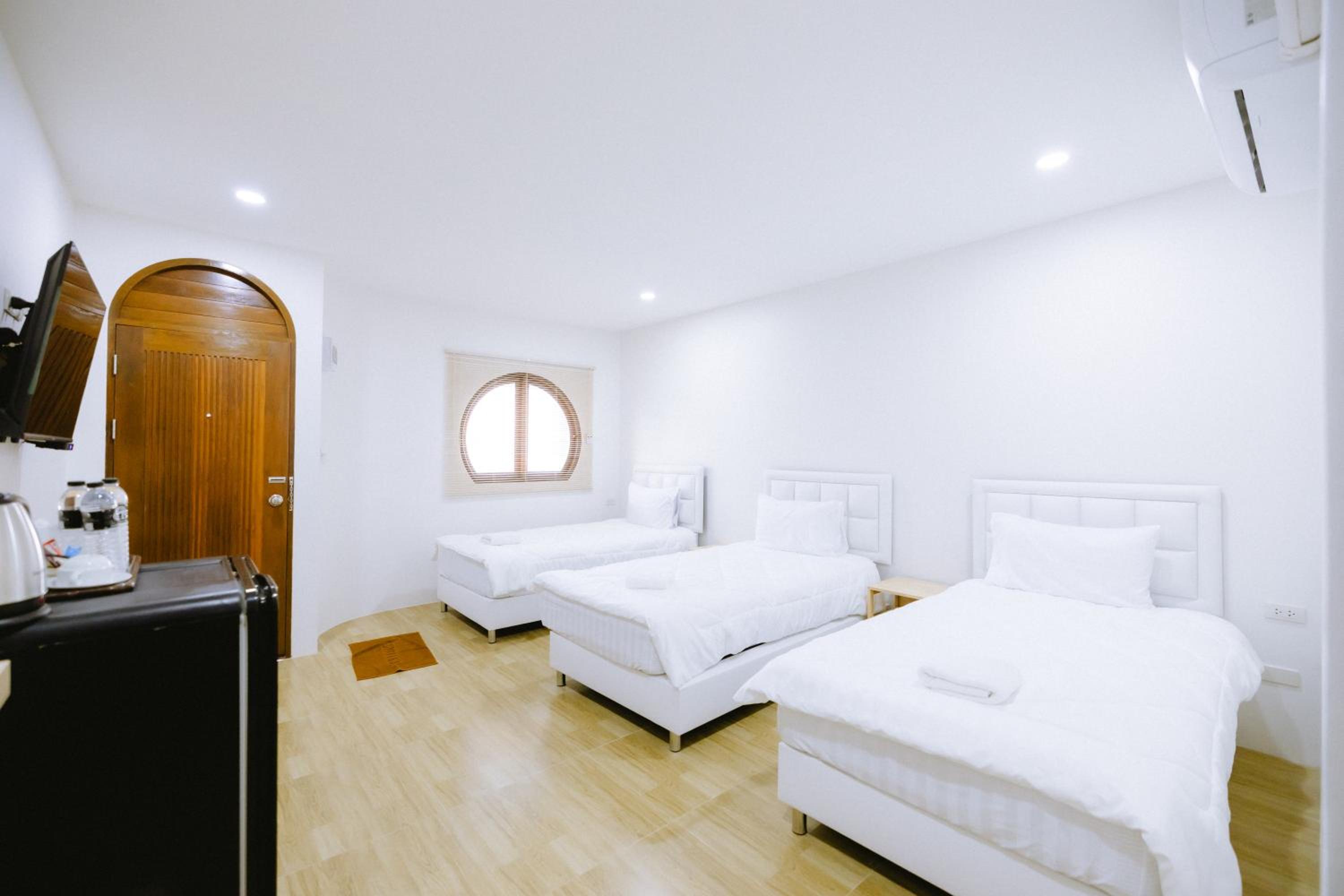 Superior Triple Room - Photo 1