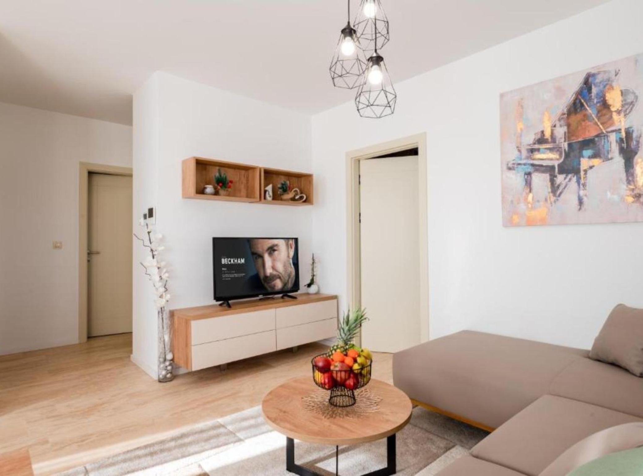Apartment photo 2
