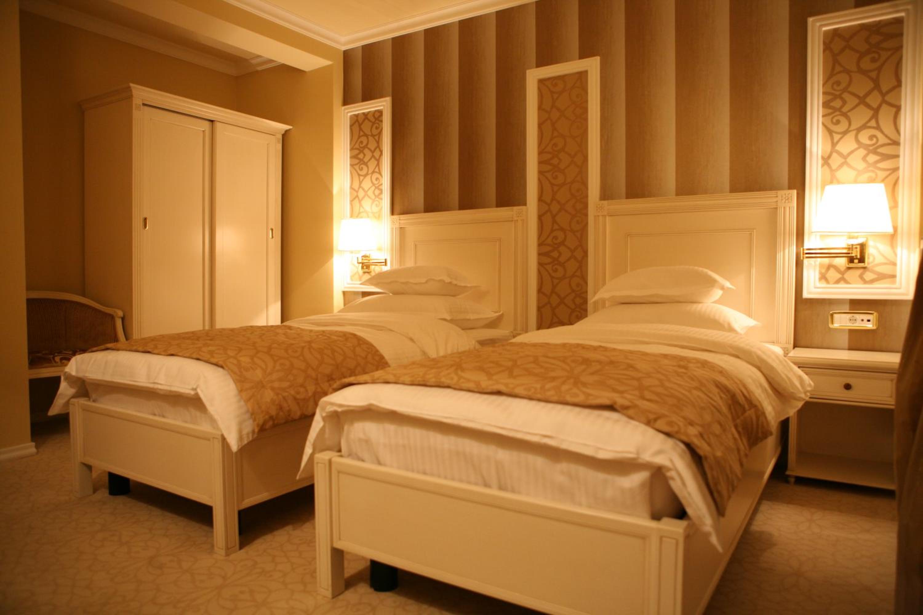 Twin Room - Photo 5