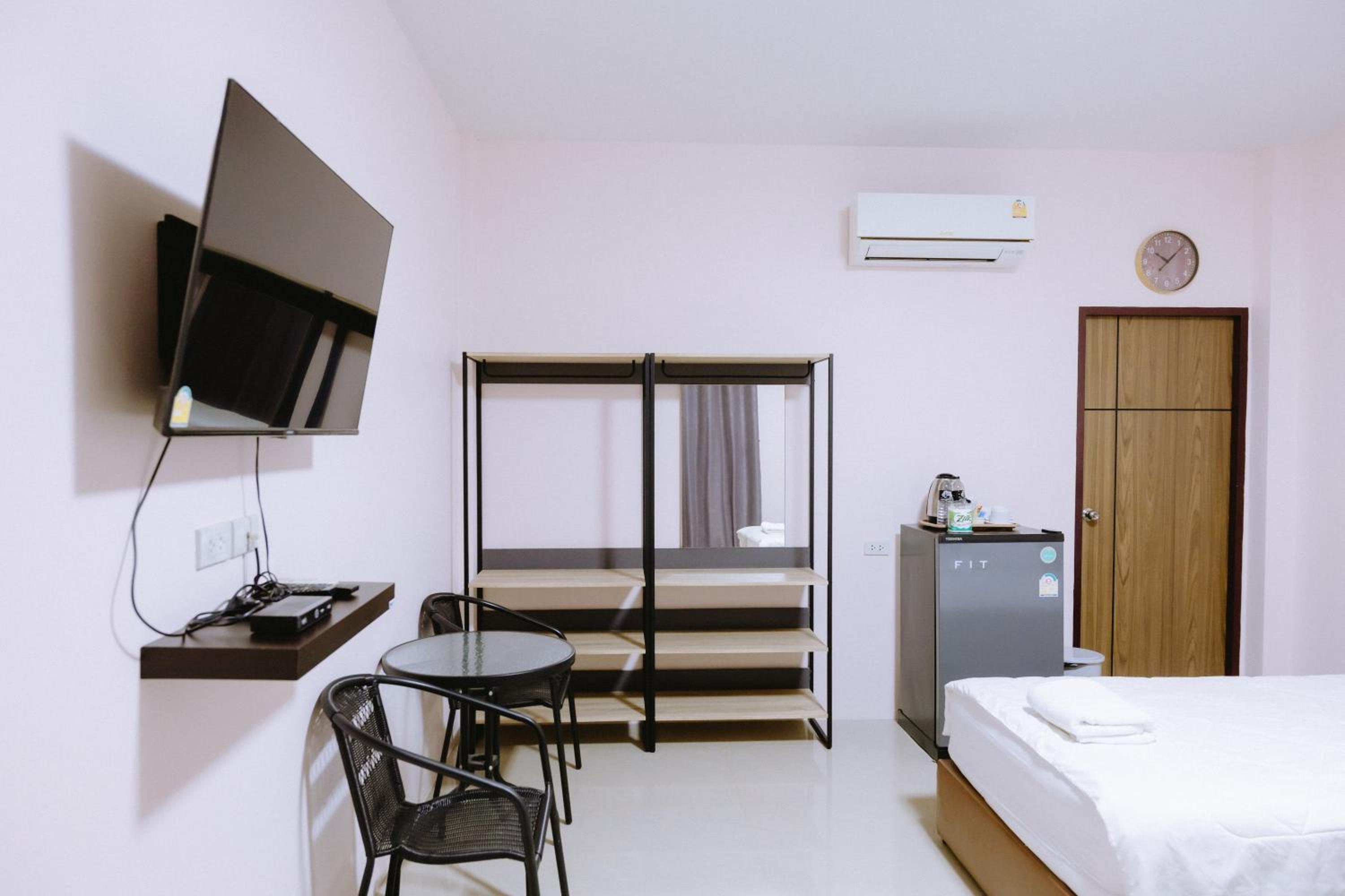 Deluxe Twin Room - Photo 6