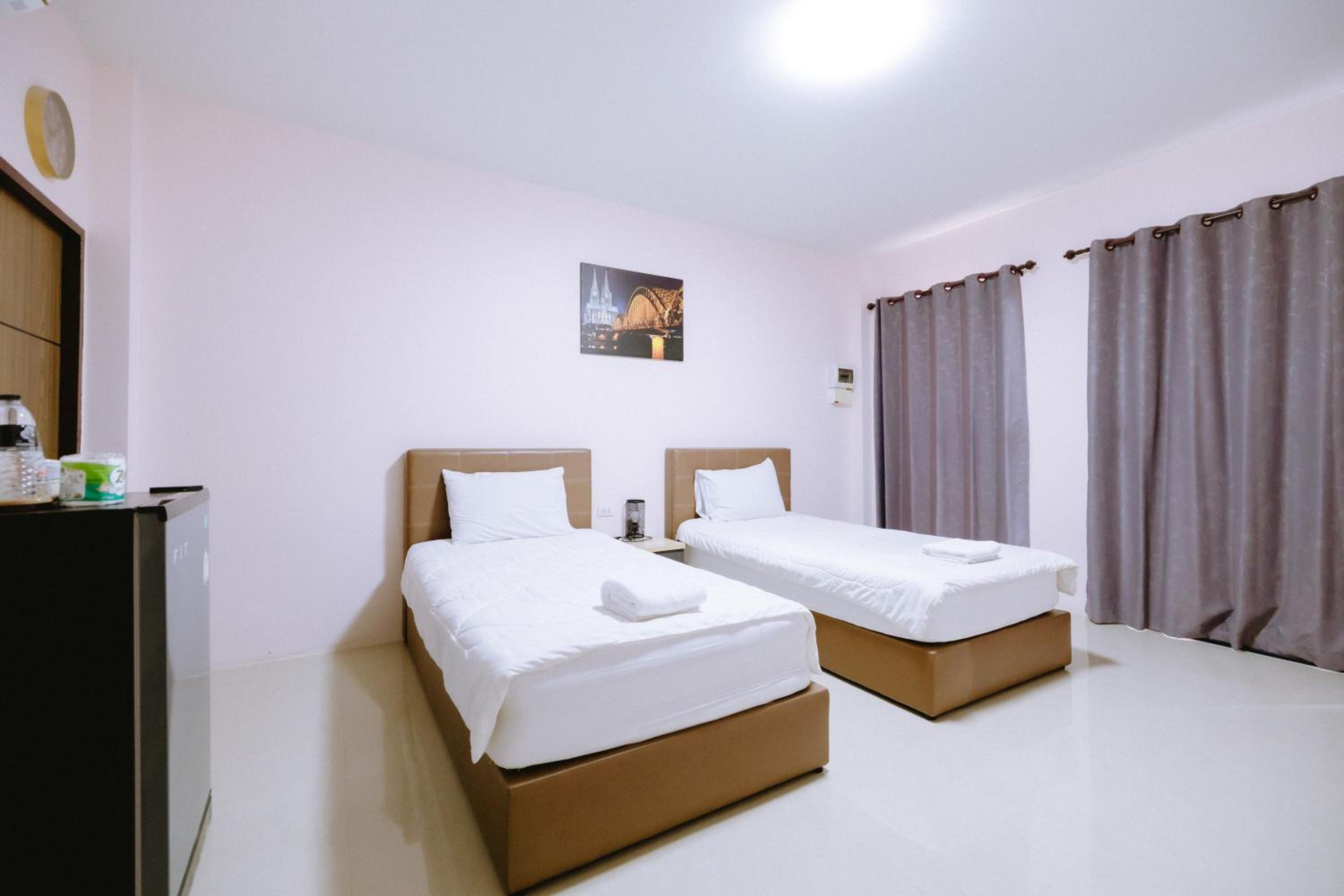 Deluxe Twin Room - Photo 4