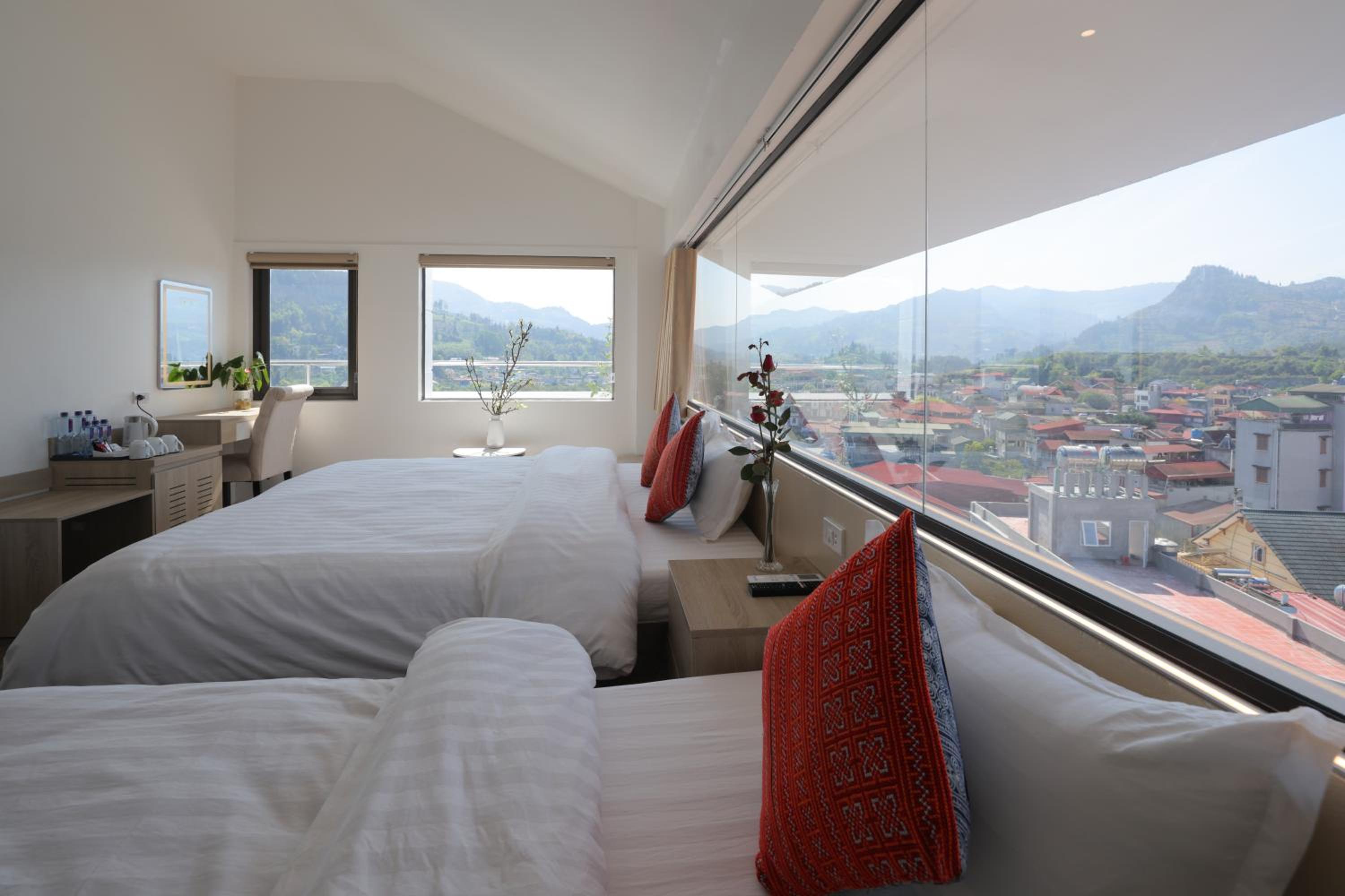 Triple Room with Terrace photo 2