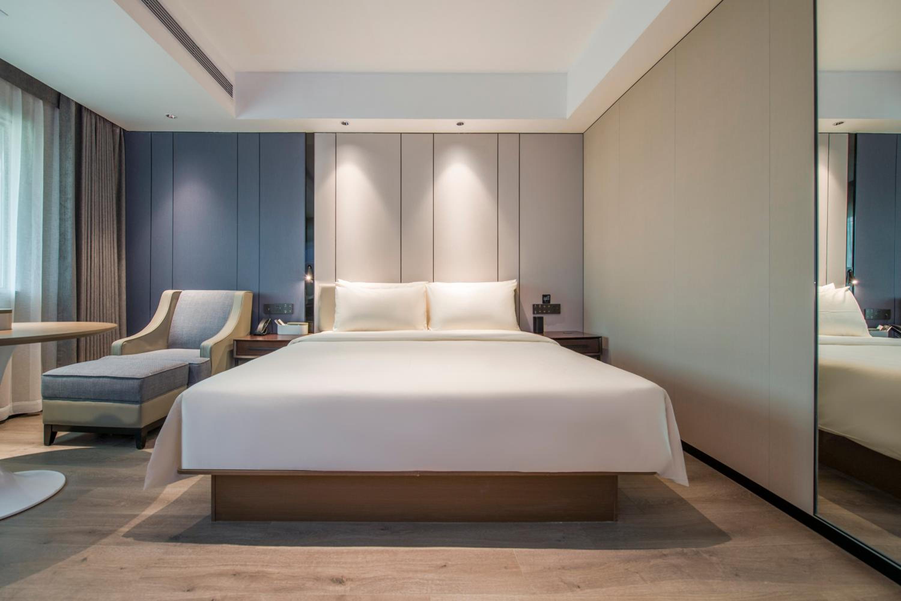Elegant Double Room with Inner Window