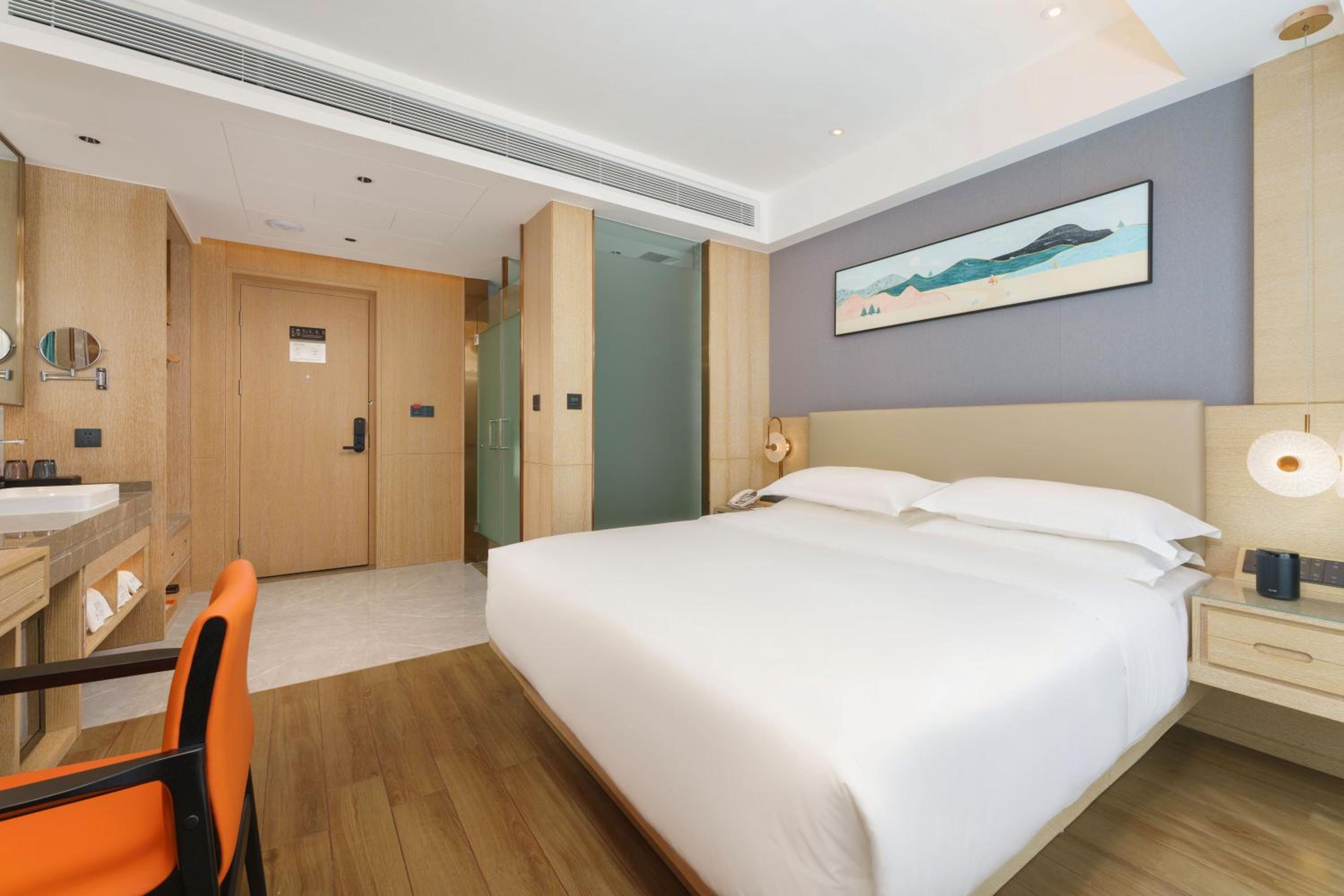 Comfort Queen Room  photo 3