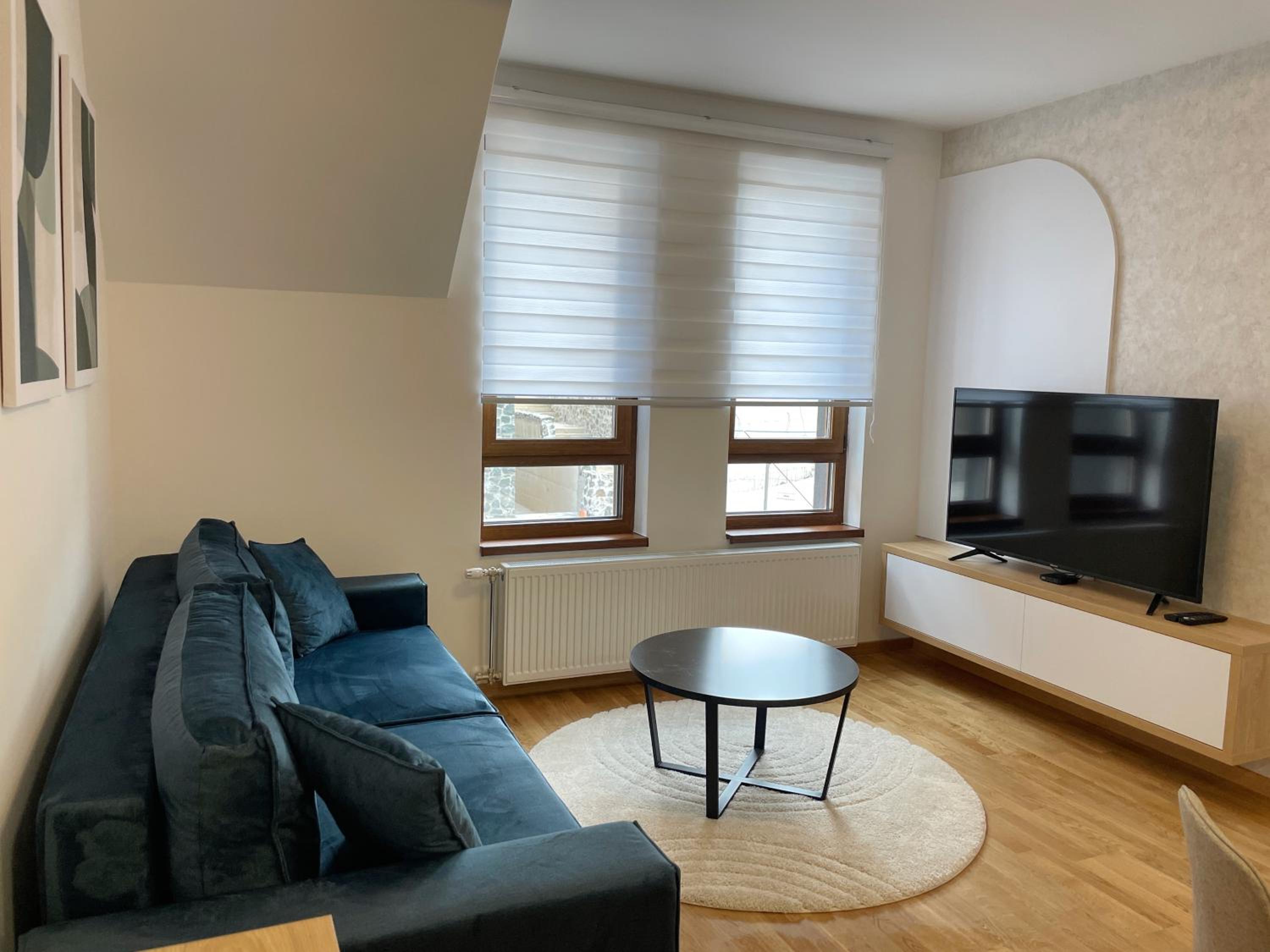 One-Bedroom Apartment photo 2
