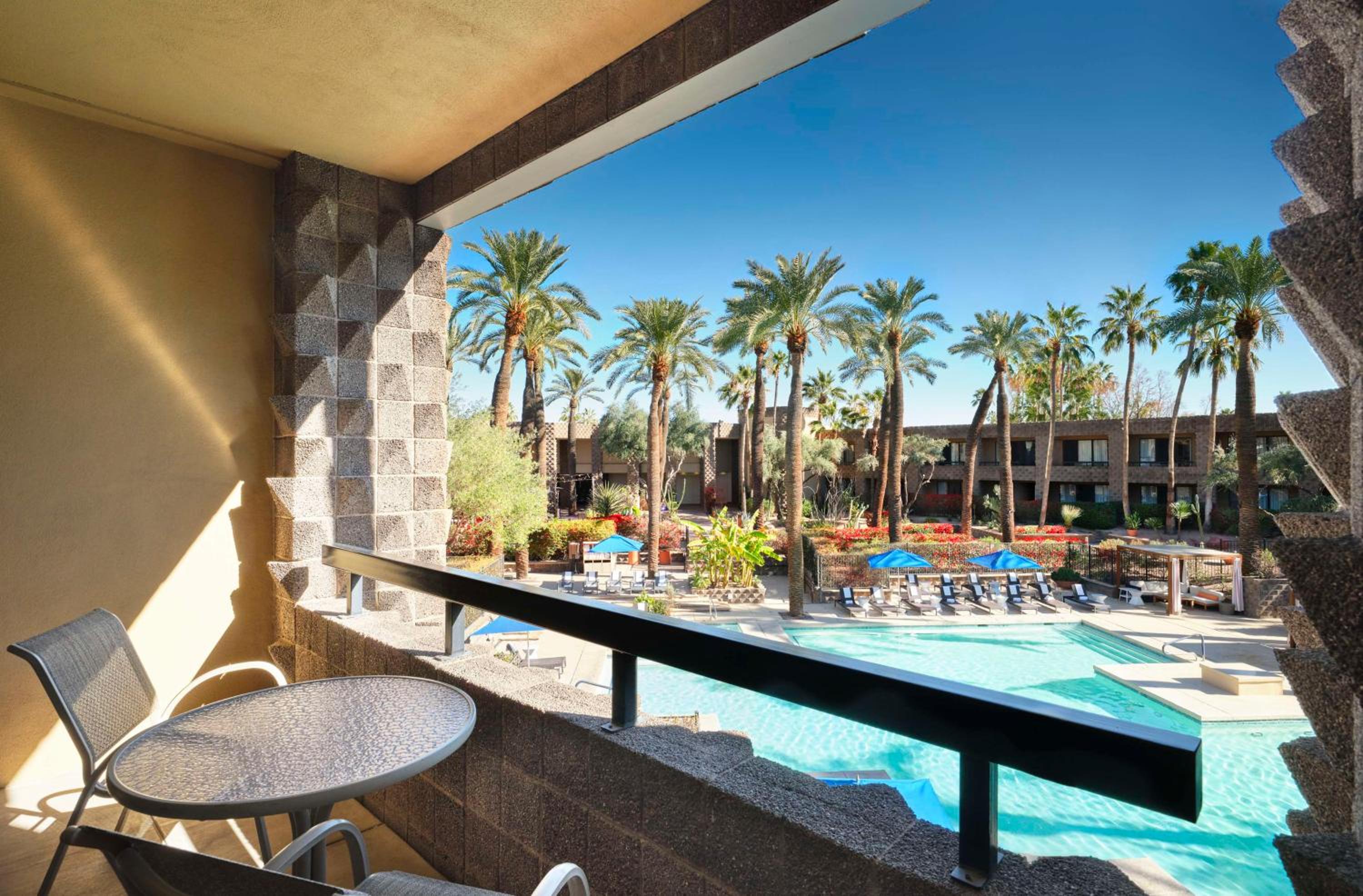 King Room with Balcony and Pool View - Photo 2
