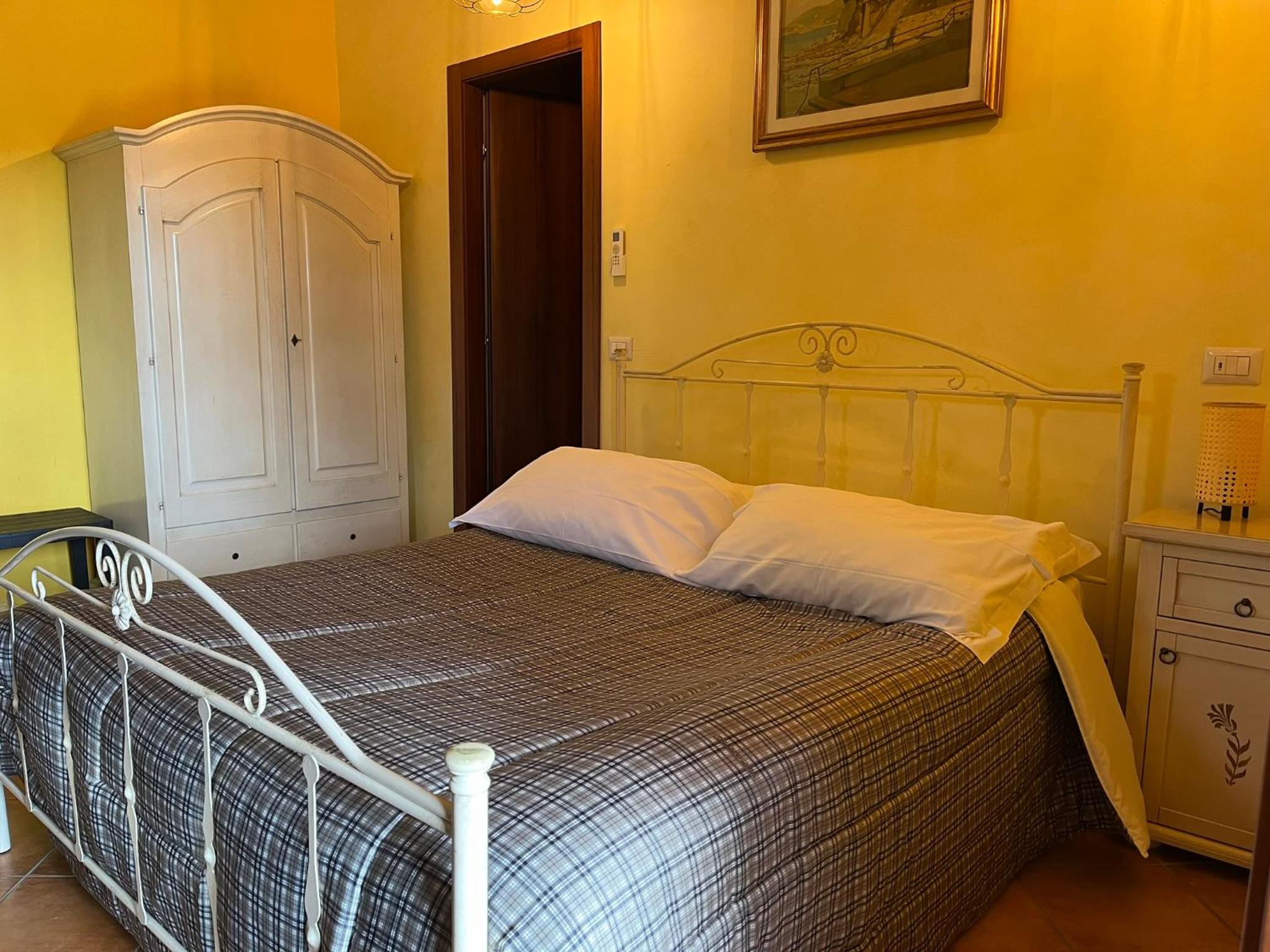 Large Double Room photo 1