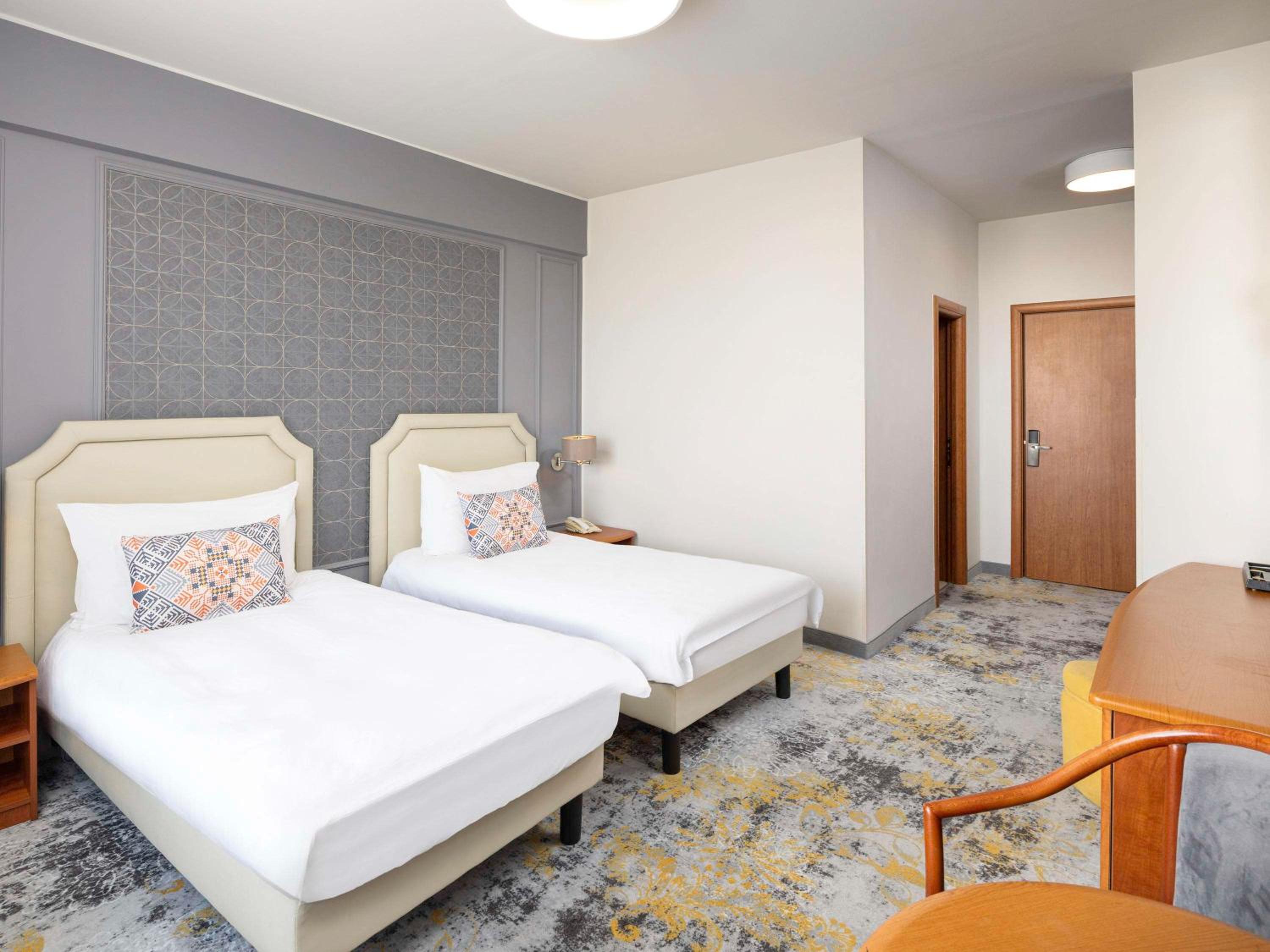 Standard Twin Room - Photo 1