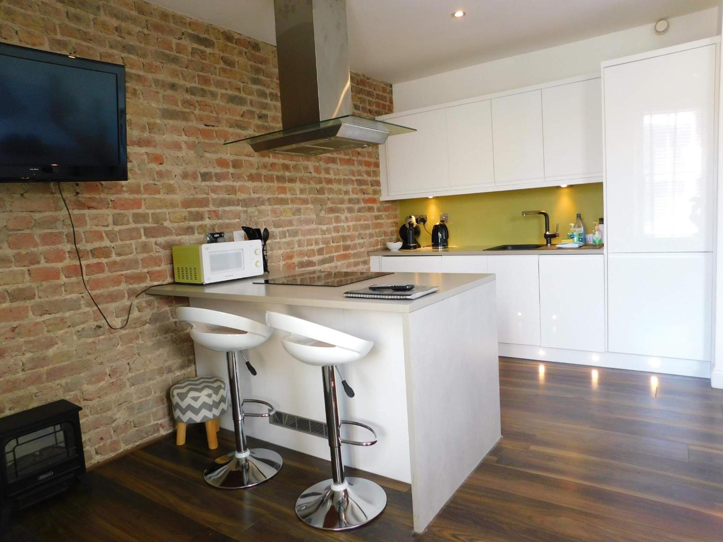 Apartment - Photo 3