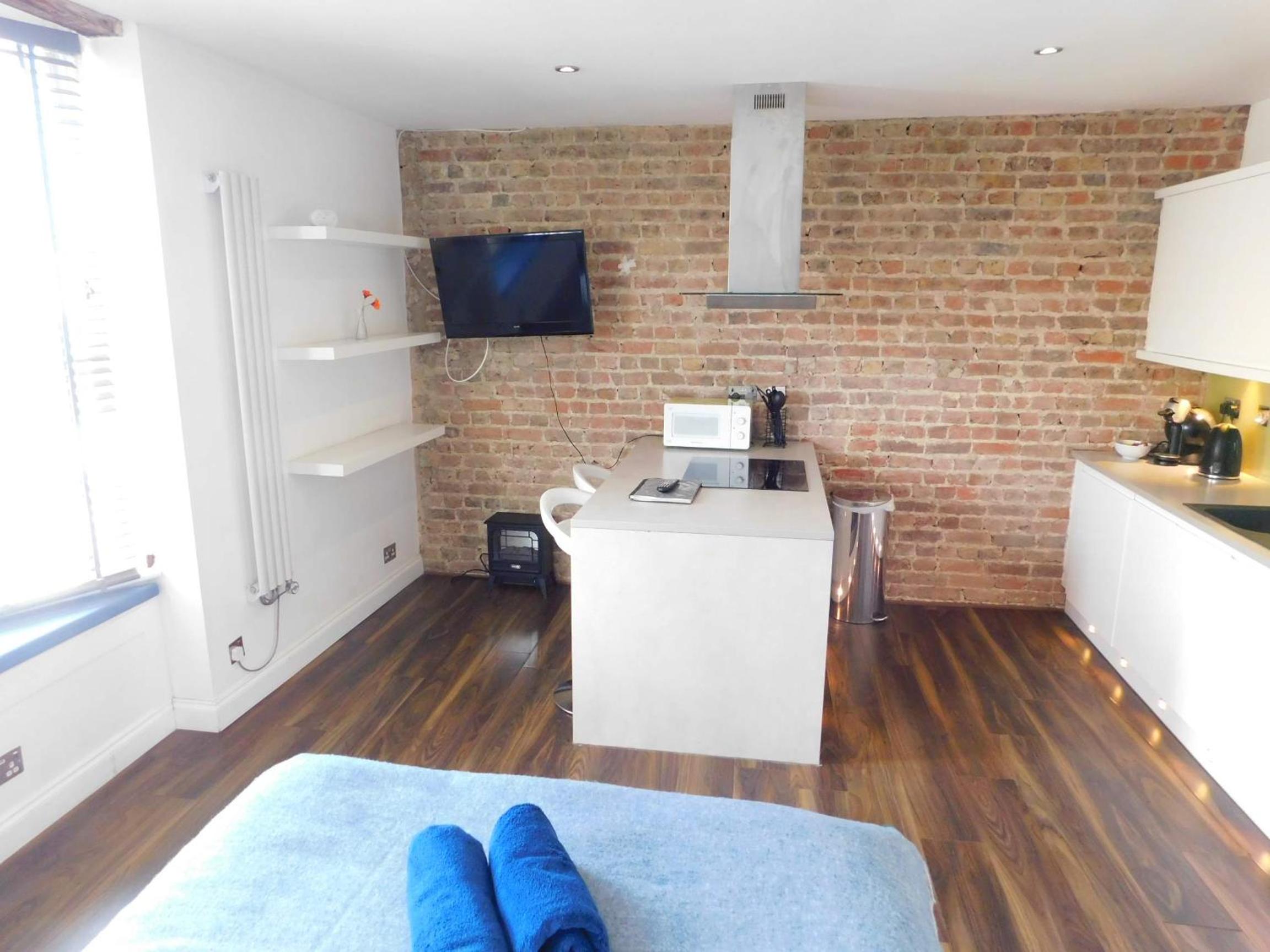 Apartment - Photo 9