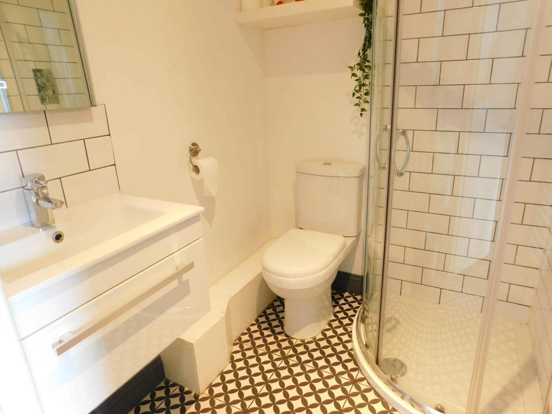 Apartment - Photo 18