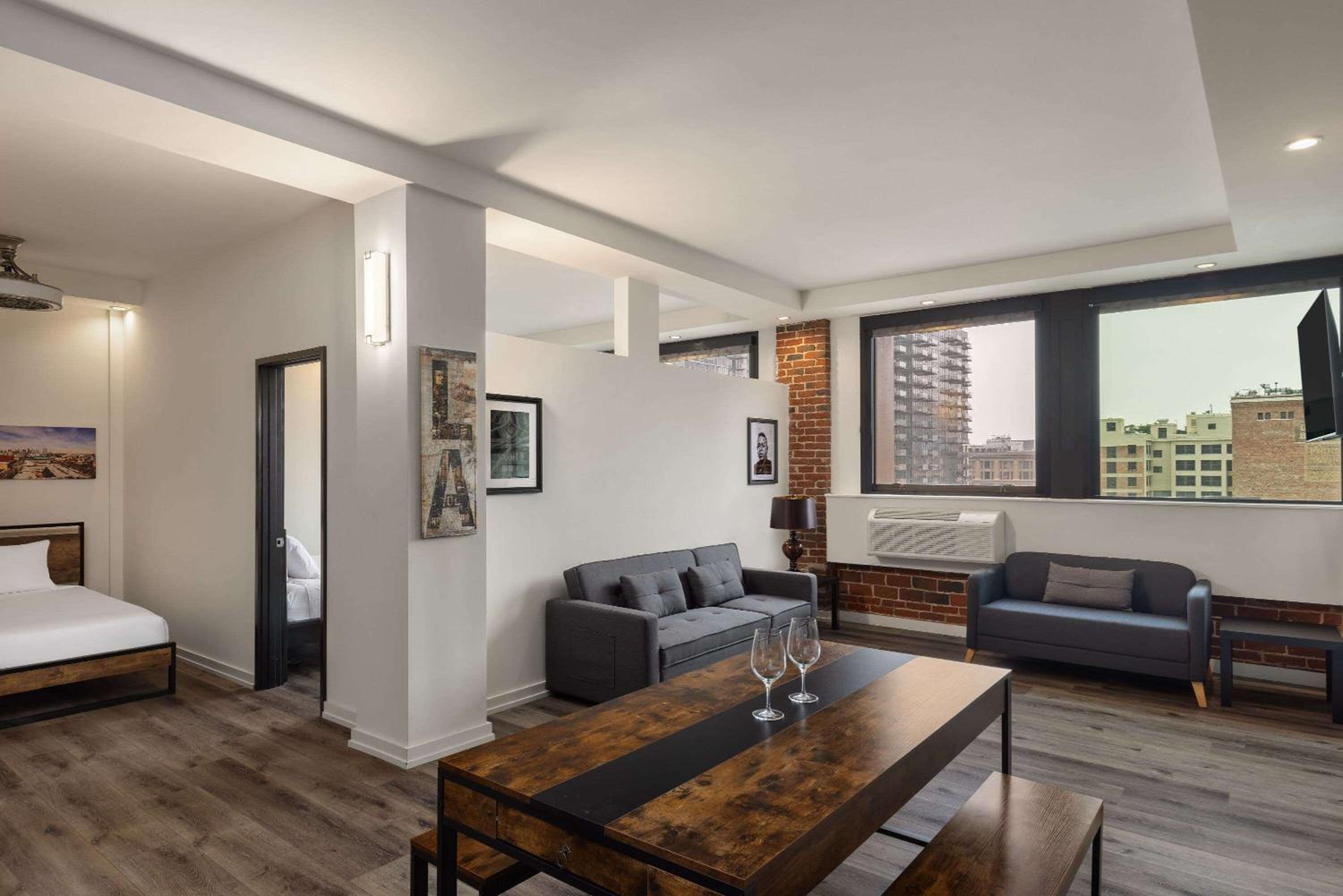 Two -Bedroom Skyline Penthouse Suite, Non-Smoking
