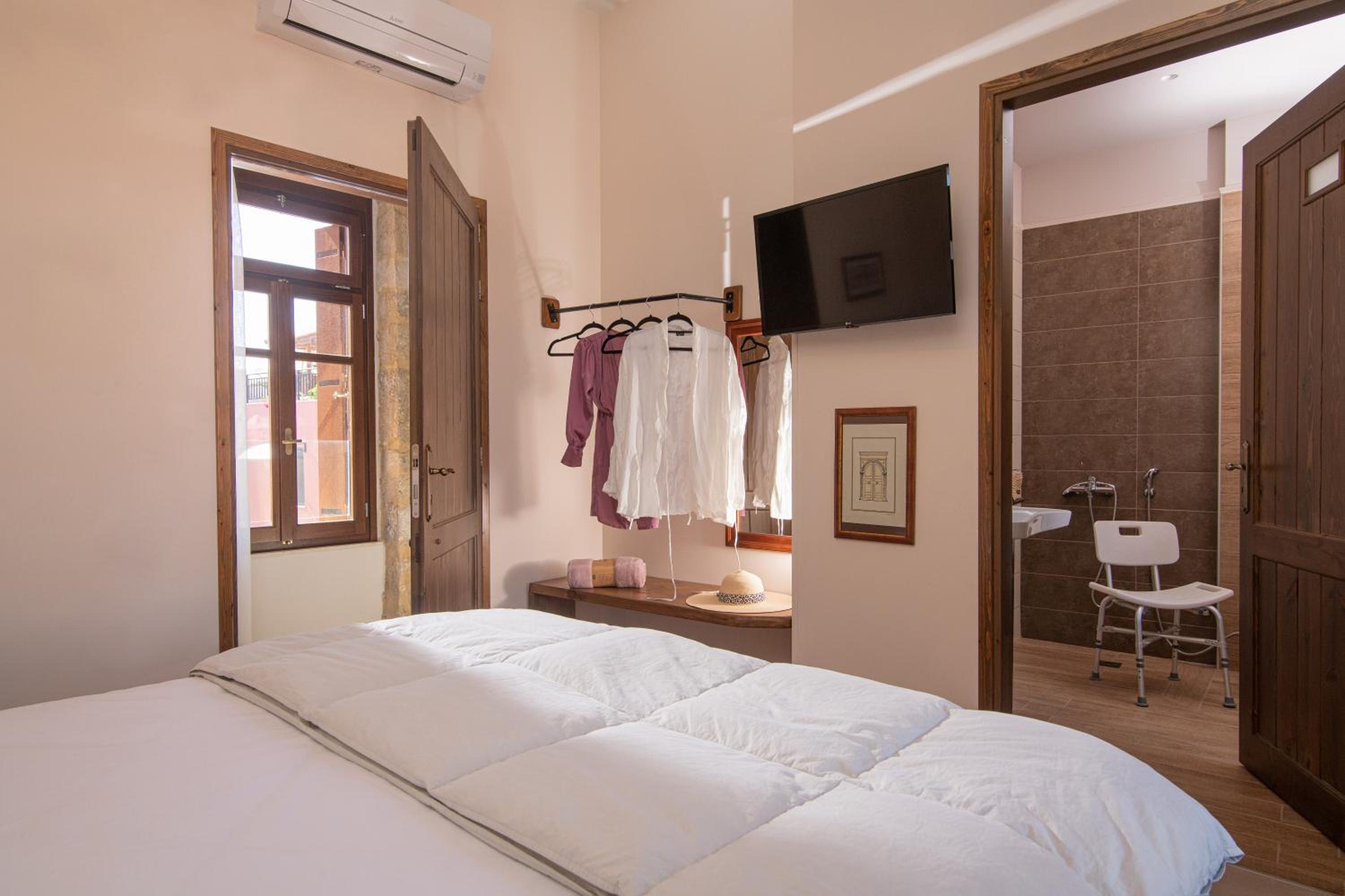 Double Room with City view (Accessible) - ANASA photo 2
