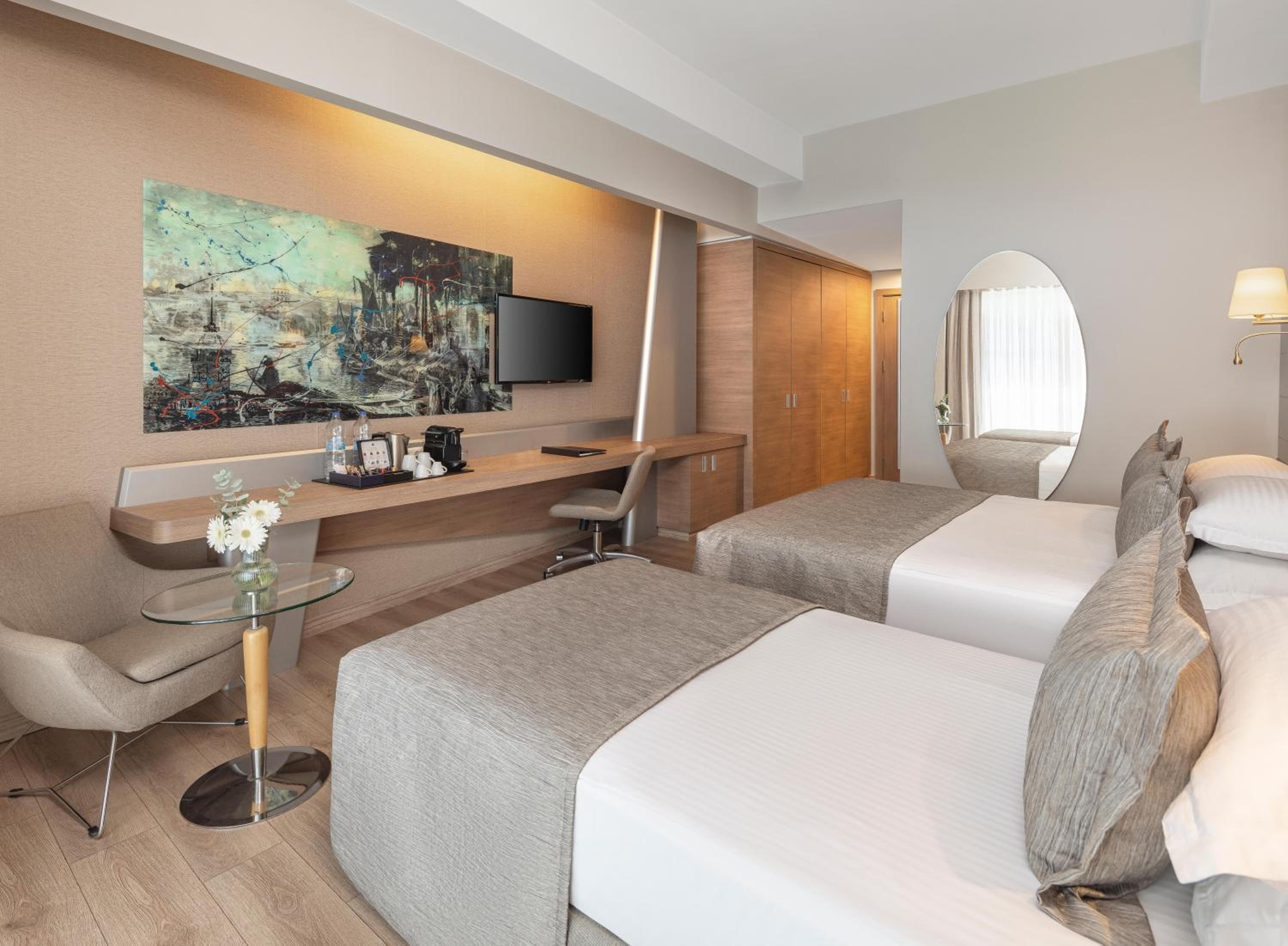 Deluxe Room with City View and Balcony