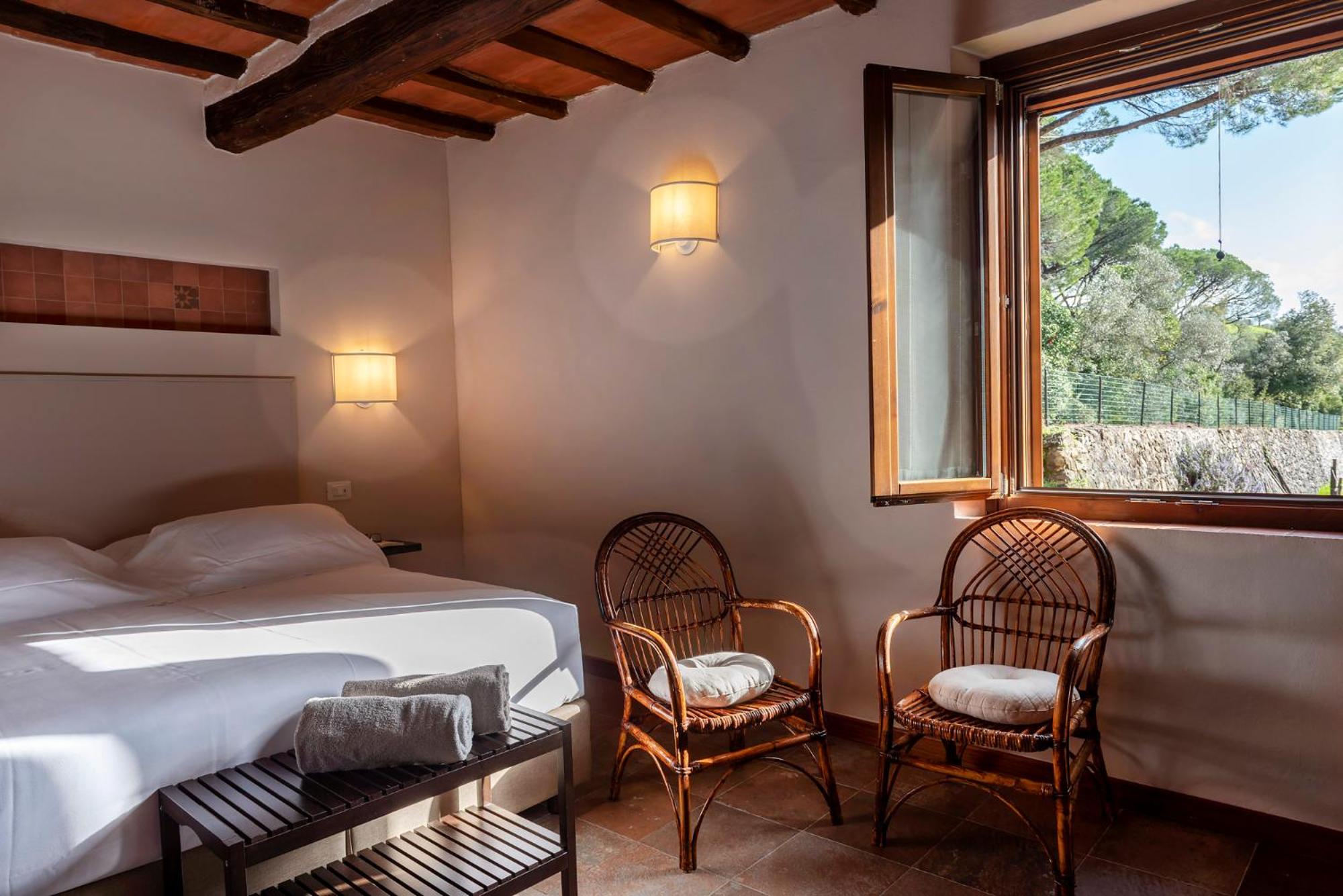 Superior Double or Twin Room - Photo 3