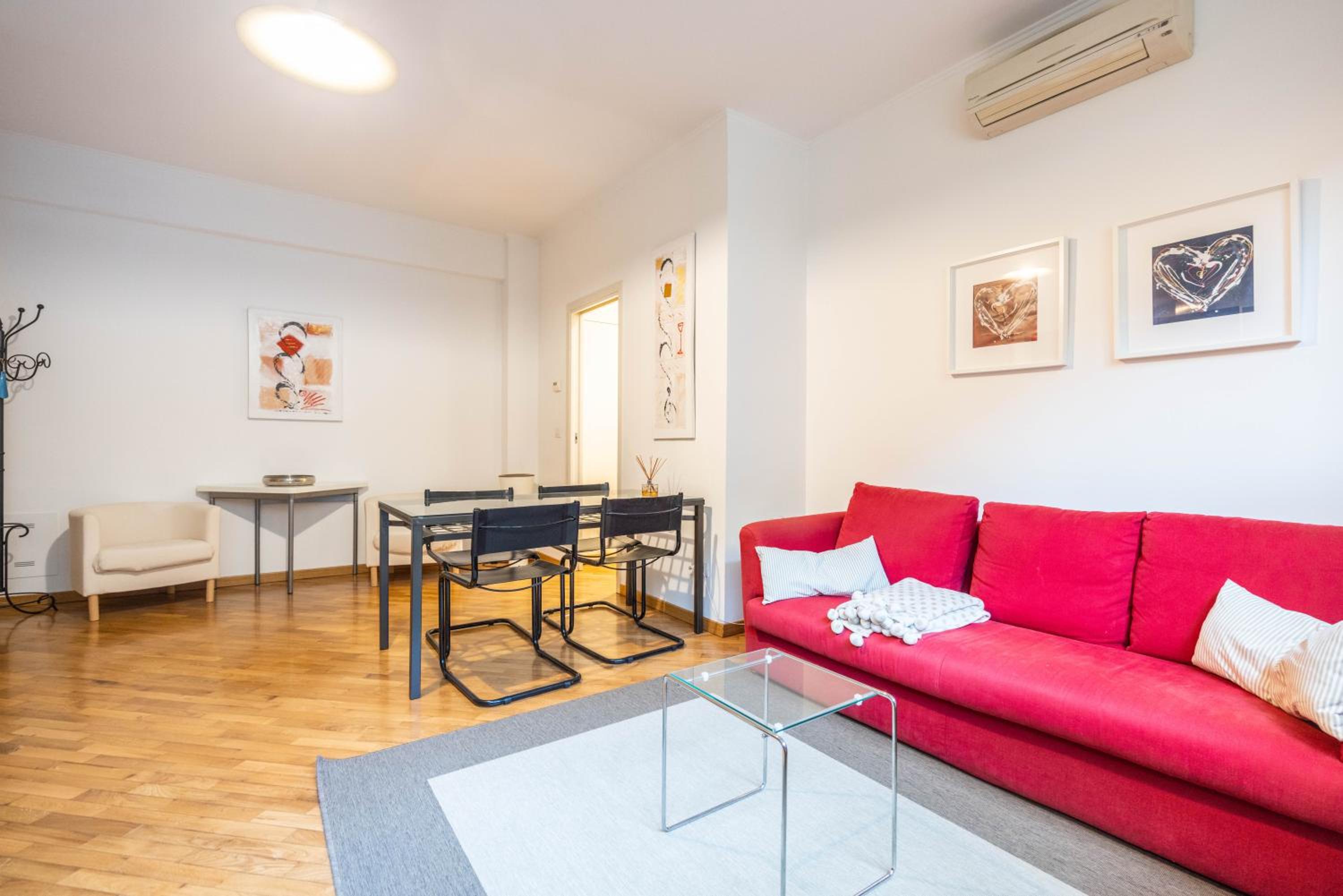 One-Bedroom Apartment